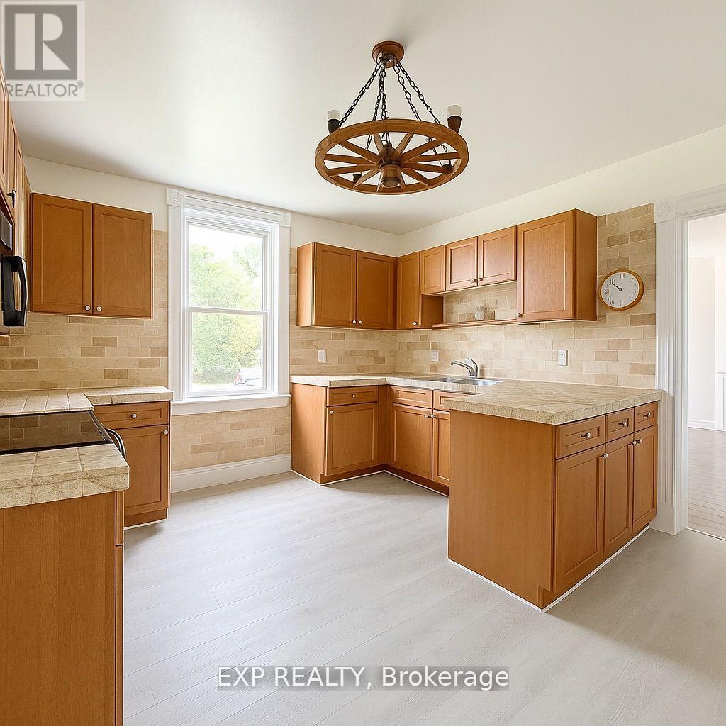 9679 Hunsden Sdrd, Caledon, Ontario  L7E 0J8 - Photo 6 - W12531422