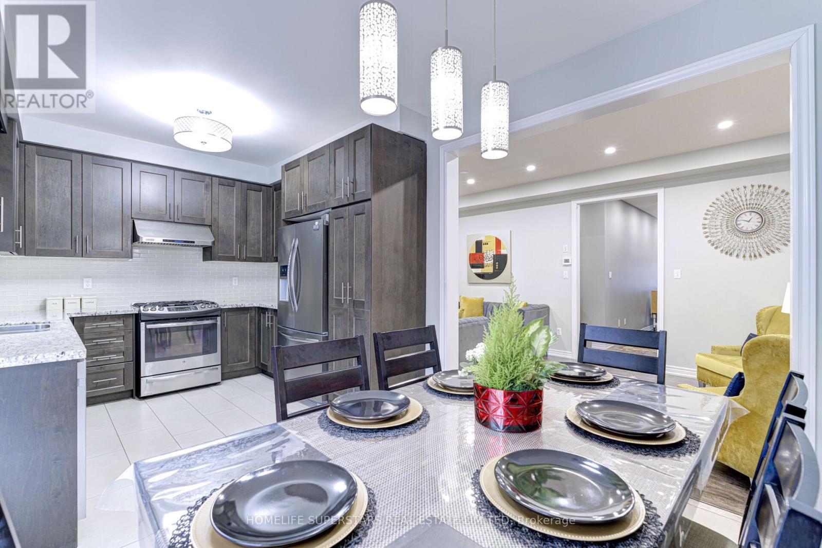 5606 Ethan Drive, Mississauga, Ontario  L5M 0N2 - Photo 11 - W12531428