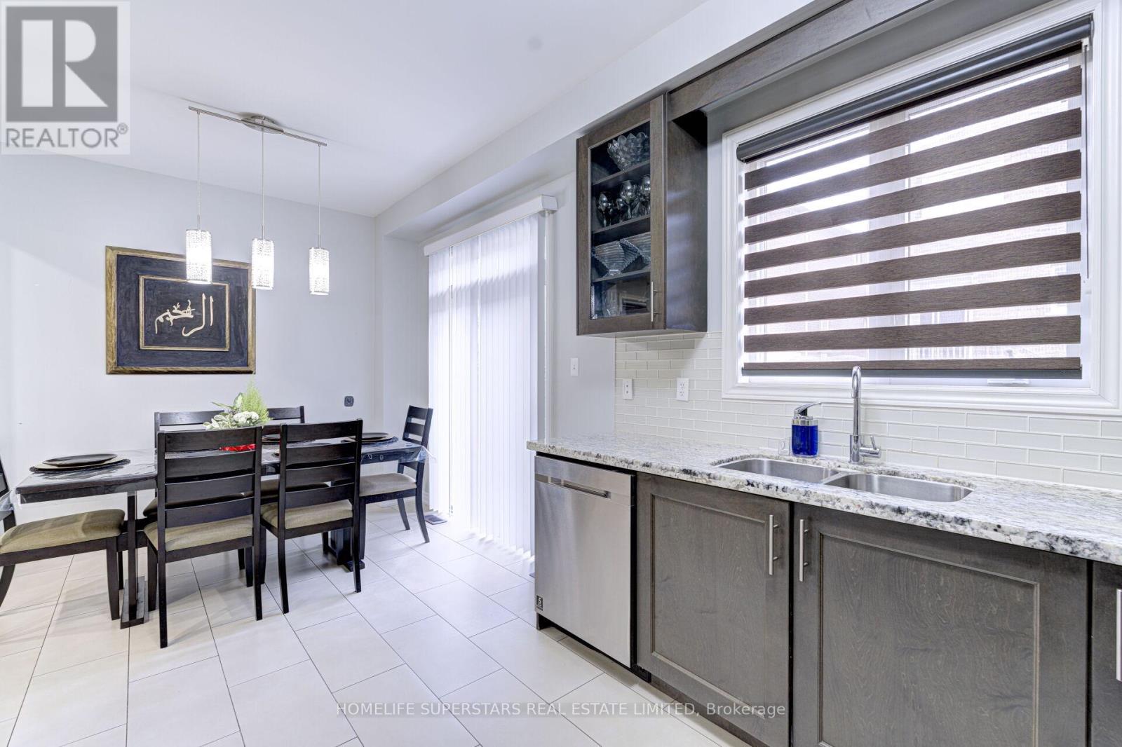 5606 Ethan Drive, Mississauga, Ontario  L5M 0N2 - Photo 14 - W12531428