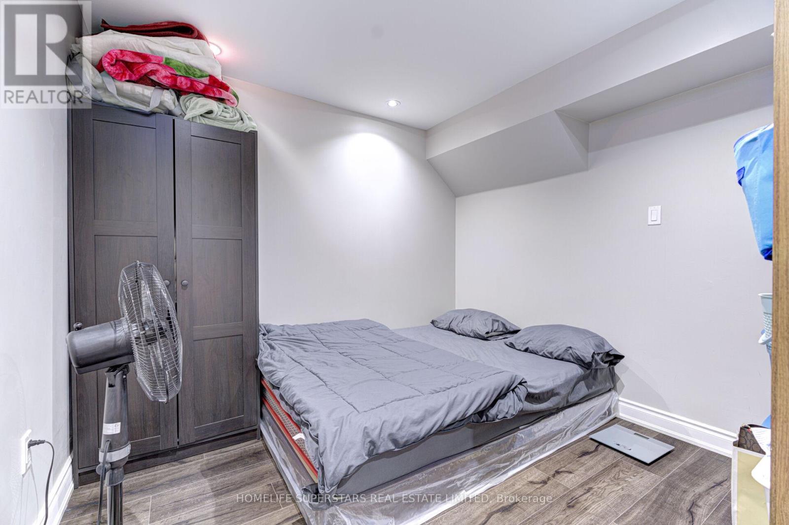 5606 Ethan Drive, Mississauga, Ontario  L5M 0N2 - Photo 32 - W12531428