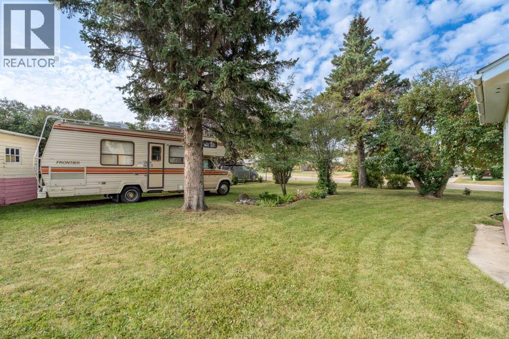 4517 & 4513 46 Street, Sylvan Lake, Alberta  T4S 1L2 - Photo 11 - A2259470