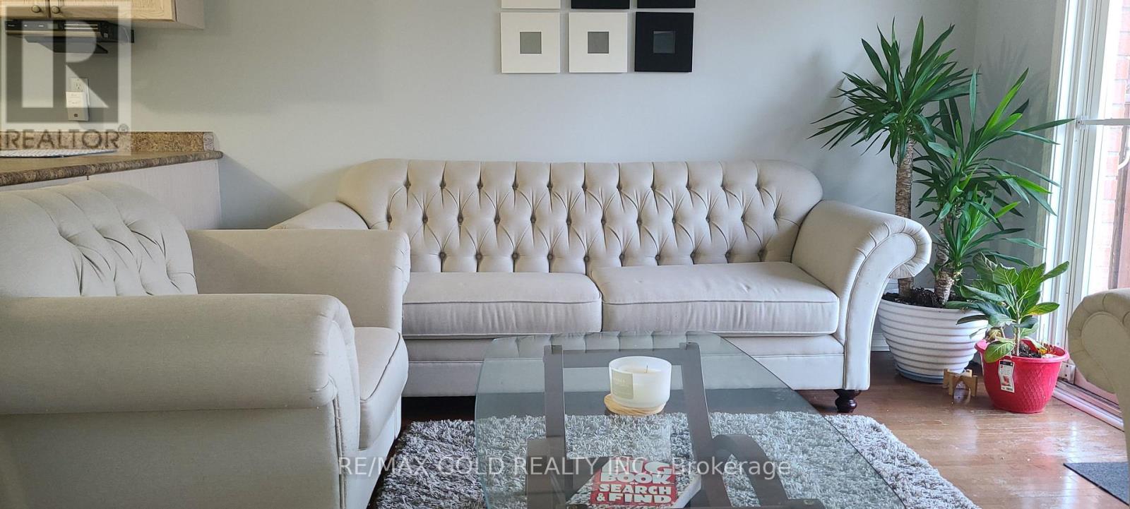 69 Milkweed Crescent, Brampton, Ontario  L7A 2G5 - Photo 7 - W12519974