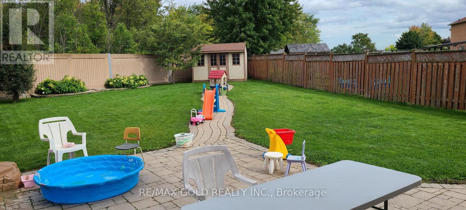 69 Milkweed Crescent, Brampton, Ontario  L7A 2G5 - Photo 18 - W12519974