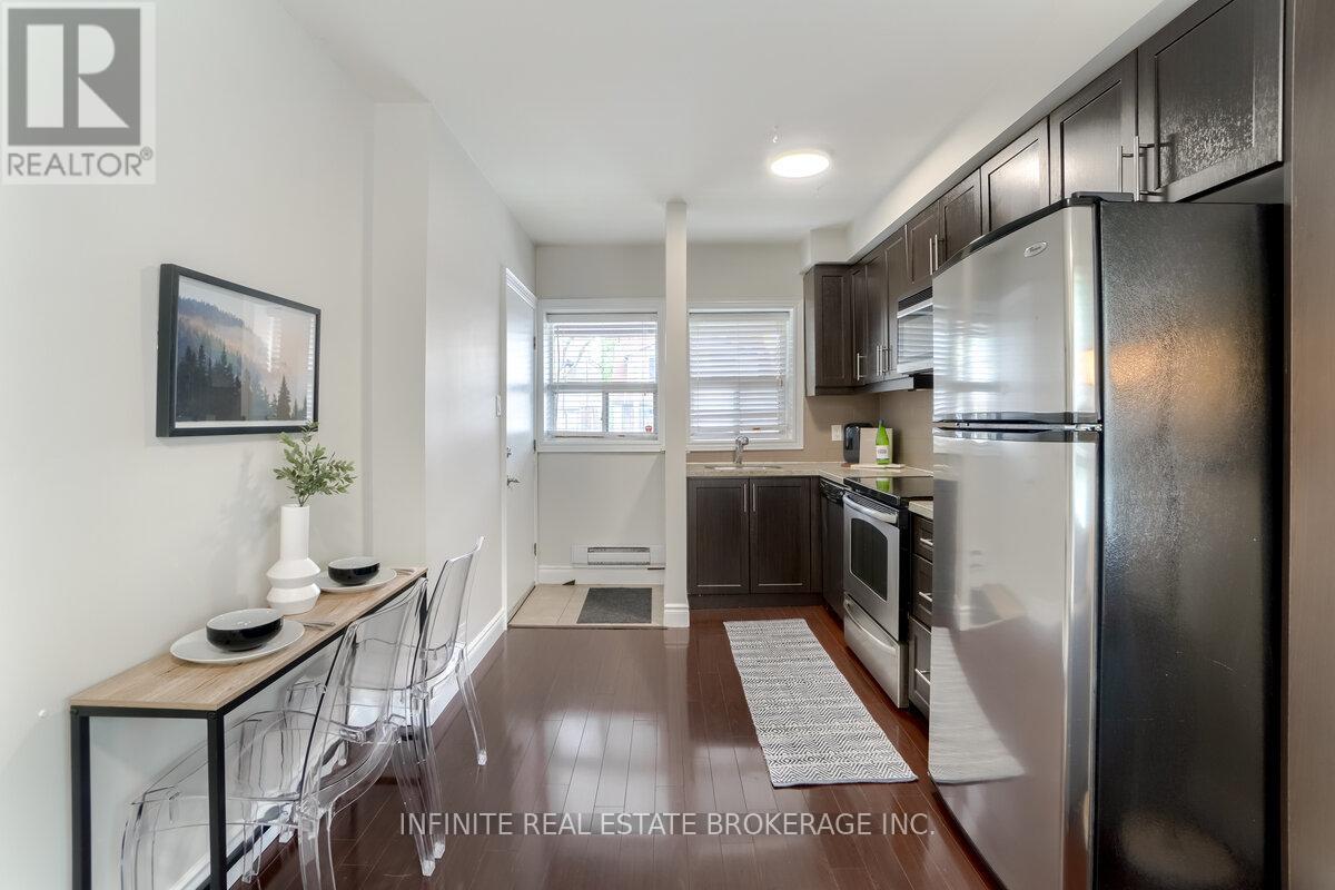 655 Coxwell Avenue, Toronto, Ontario  M4C 3B8 - Photo 2 - E12531450