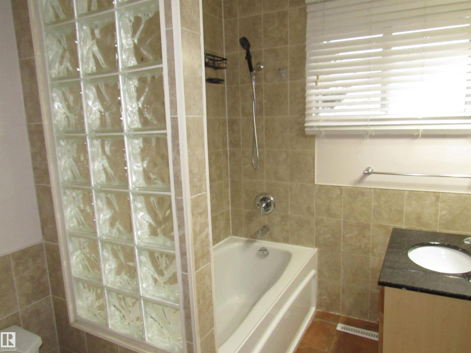 11407 134a Av Nw, Edmonton, Alberta  T5E 1M5 - Photo 18 - E4465308