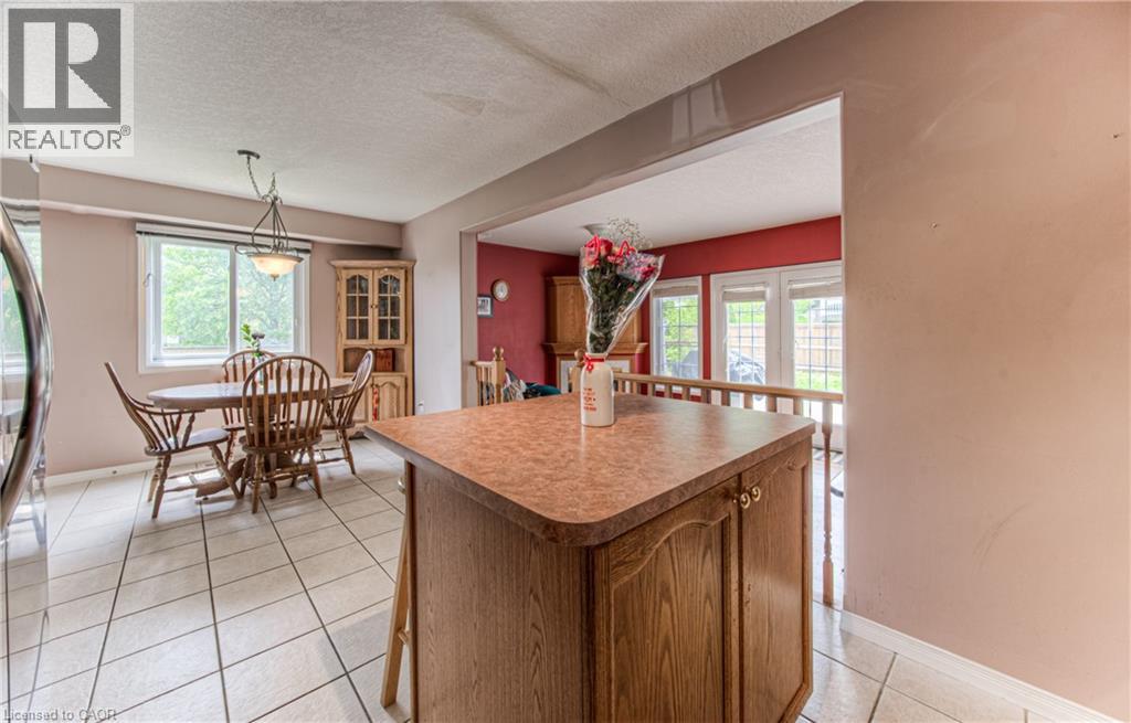 112 Milfoil Crescent, Kitchener, Ontario  N2E 3L3 - Photo 11 - 40762646