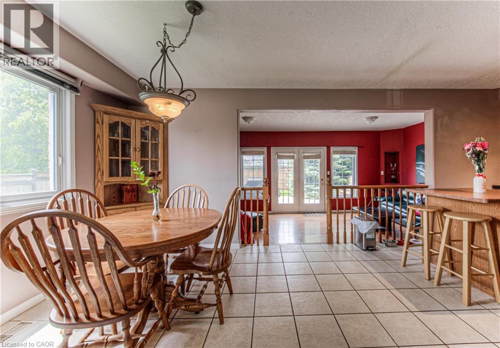 112 Milfoil Crescent, Kitchener, Ontario  N2E 3L3 - Photo 5 - 40762646