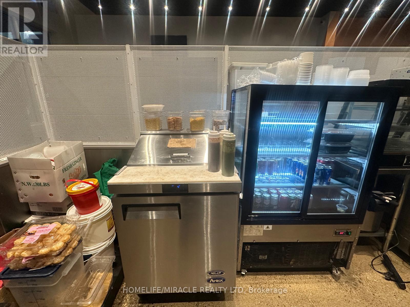 3 - 105 Clair Road E, Guelph, Ontario  N1L 0J7 - Photo 8 - X12531448