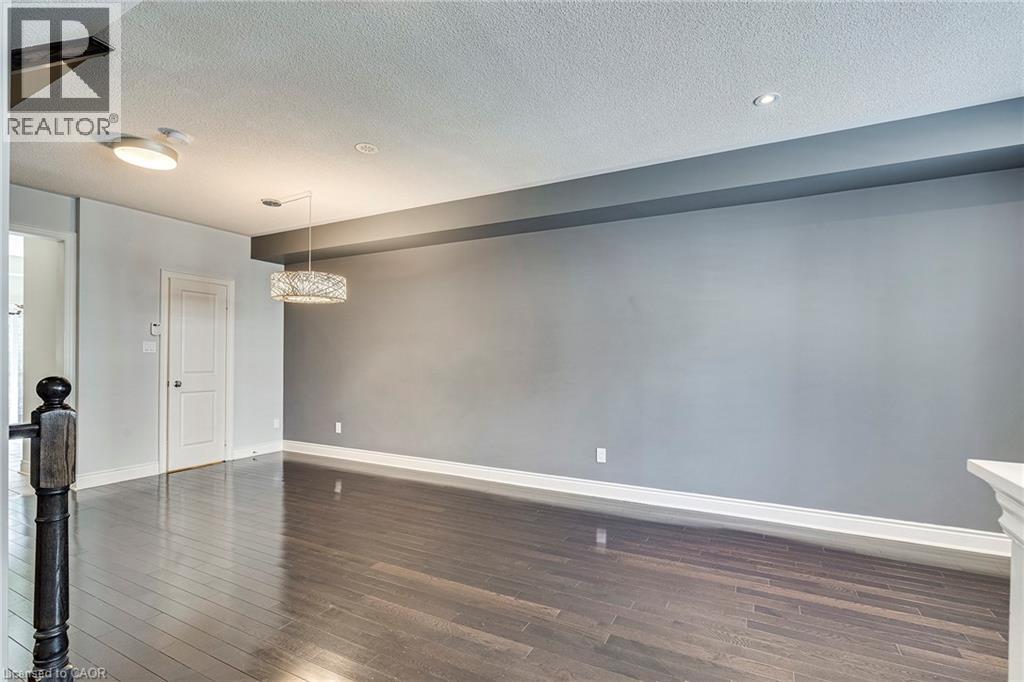 3 Johnson Farm Lane, Toronto, Ontario  M2N 0G6 - Photo 4 - 40773944