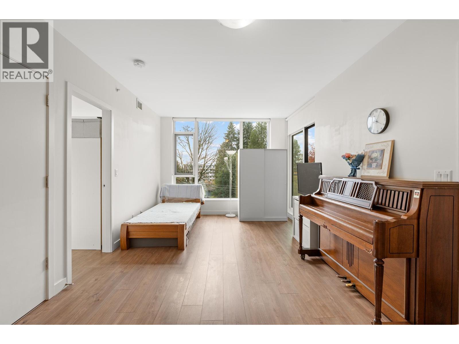 205 585 Austin Avenue, Coquitlam, British Columbia  V3K 0G6 - Photo 9 - R3066197