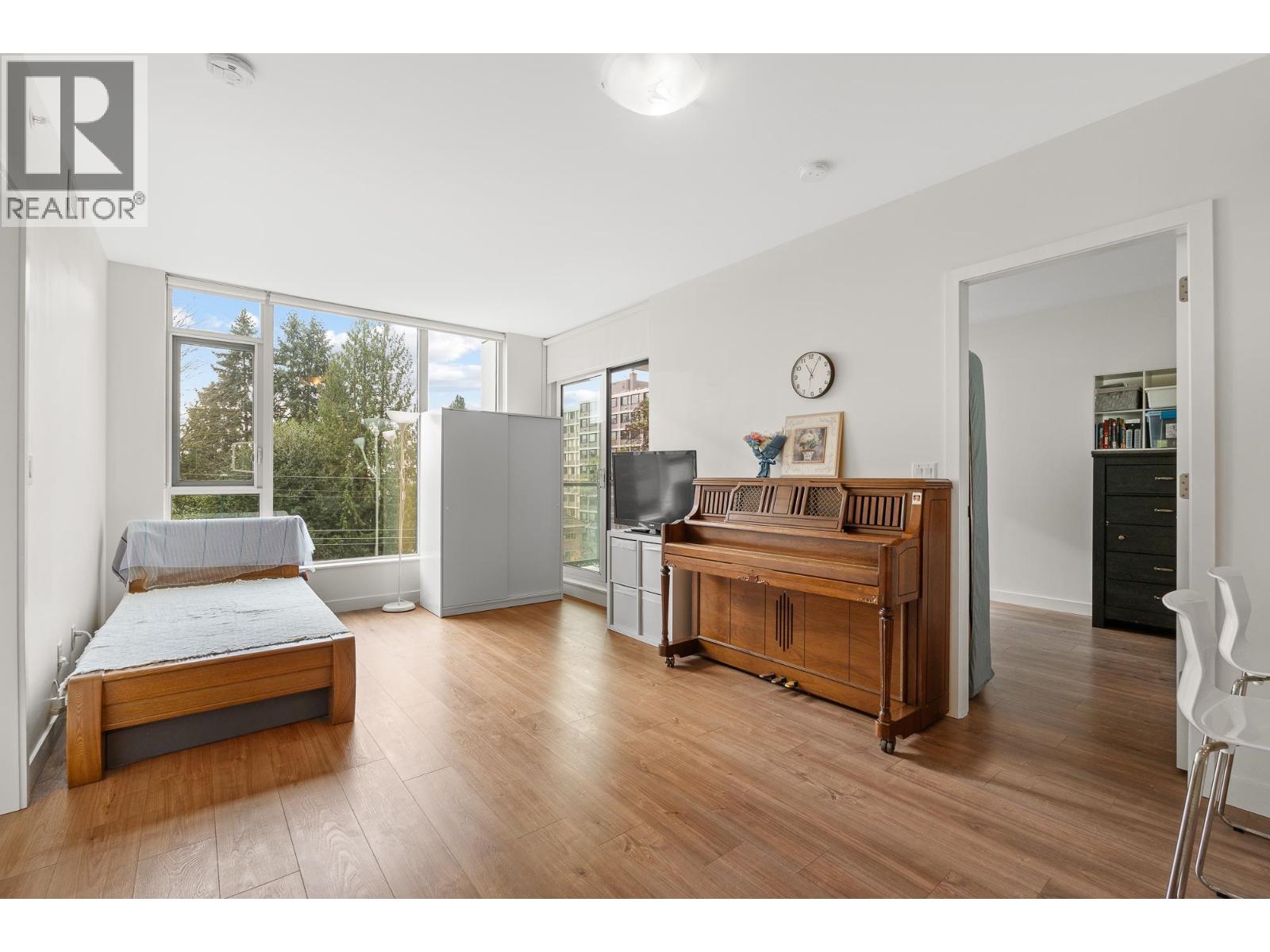 205 585 Austin Avenue, Coquitlam, British Columbia  V3K 0G6 - Photo 8 - R3066197