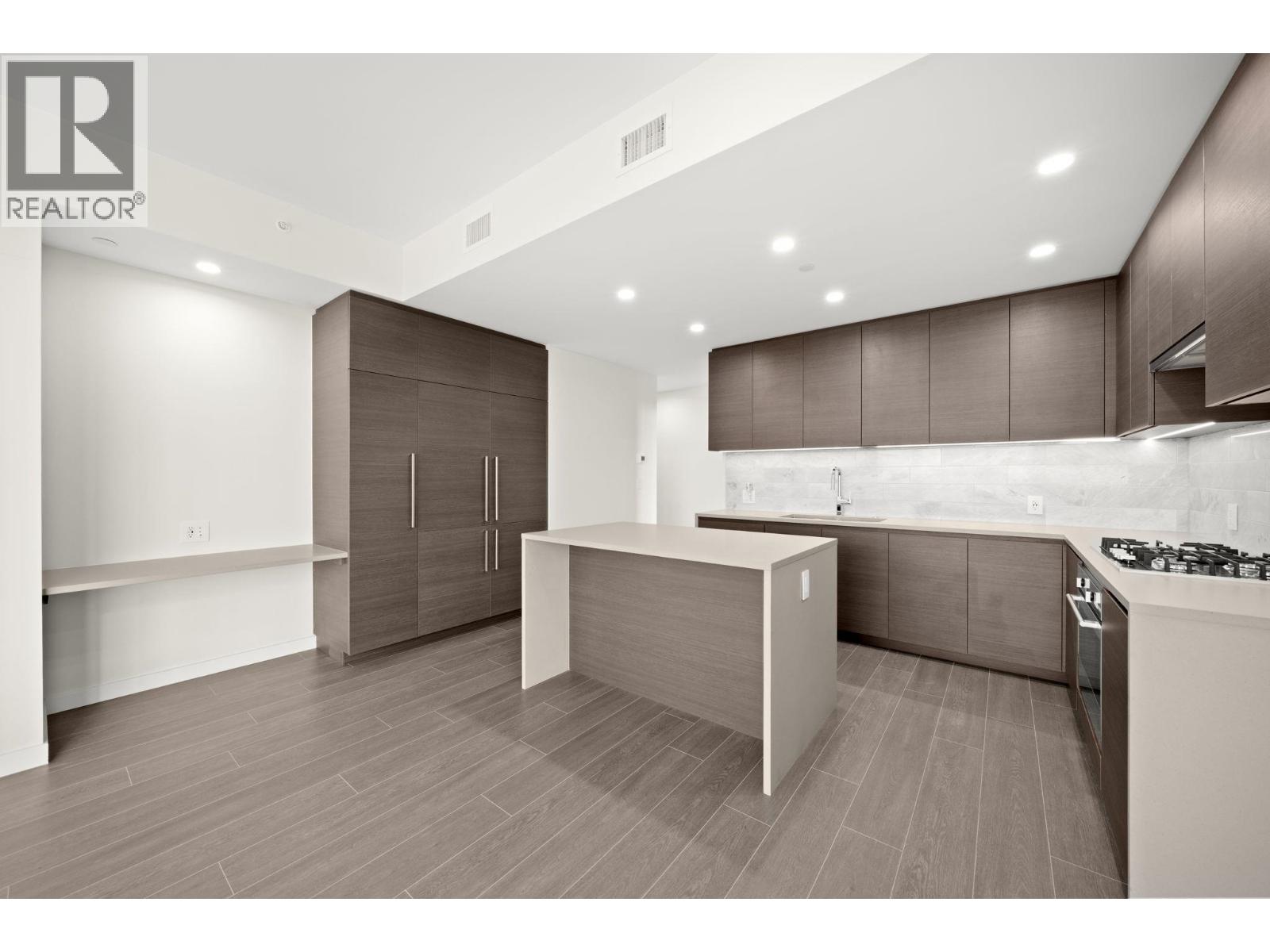 5907 2108 Gilmore Avenue, Burnaby, British Columbia  V5C 0N8 - Photo 10 - R3066069