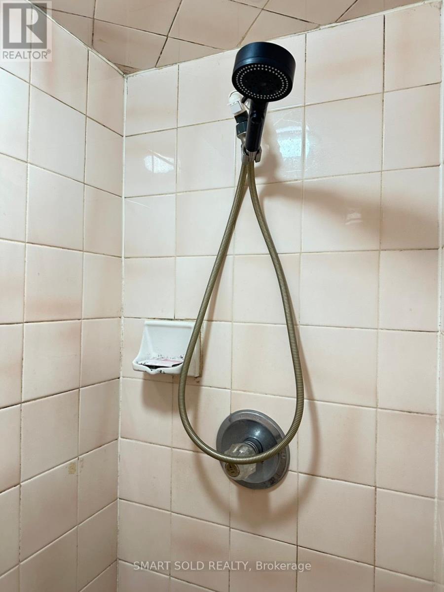 1806 - 55 Centre Avenue, Toronto, Ontario  M5G 2H5 - Photo 12 - C12531468