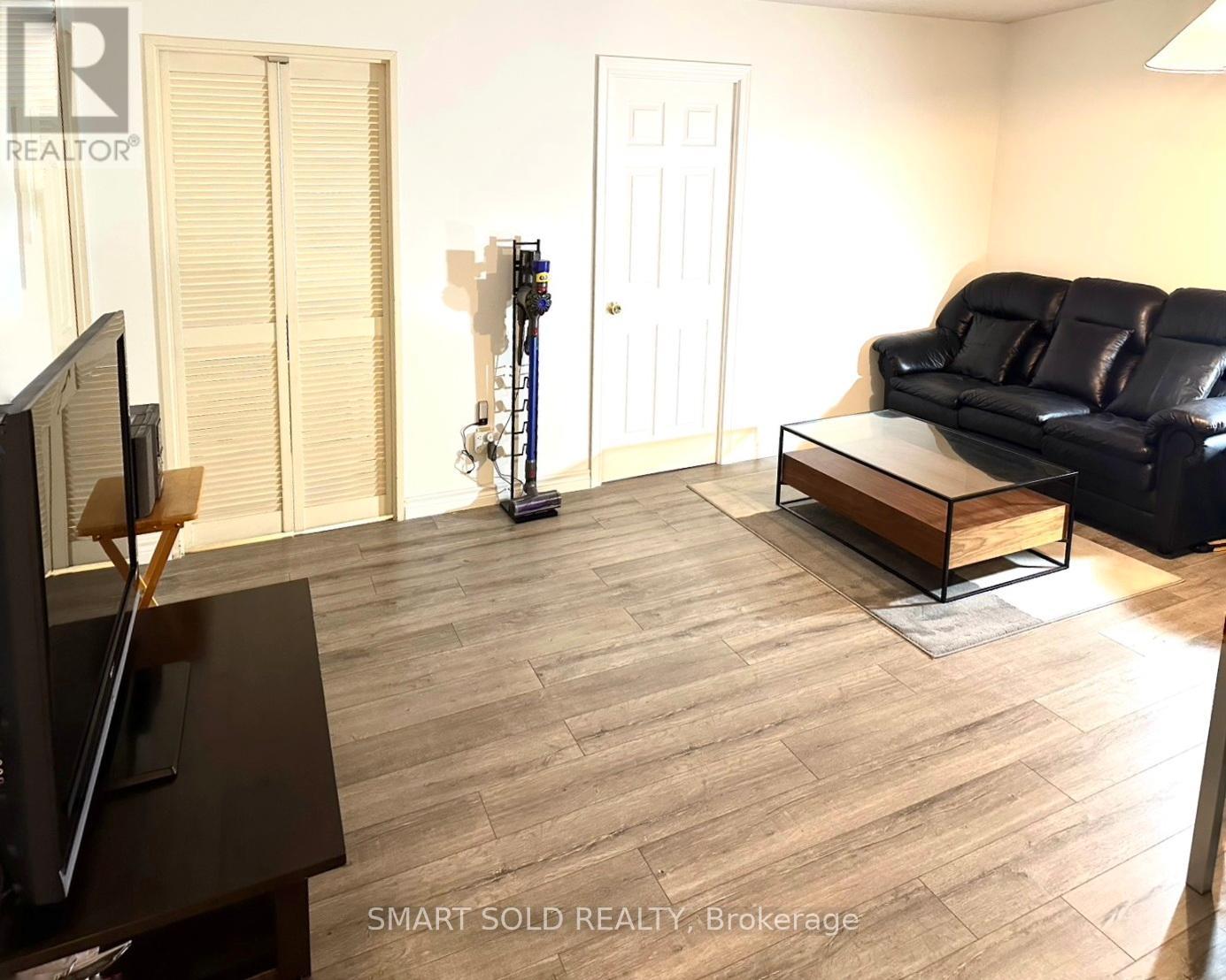 1806 - 55 Centre Avenue, Toronto, Ontario  M5G 2H5 - Photo 2 - C12531468