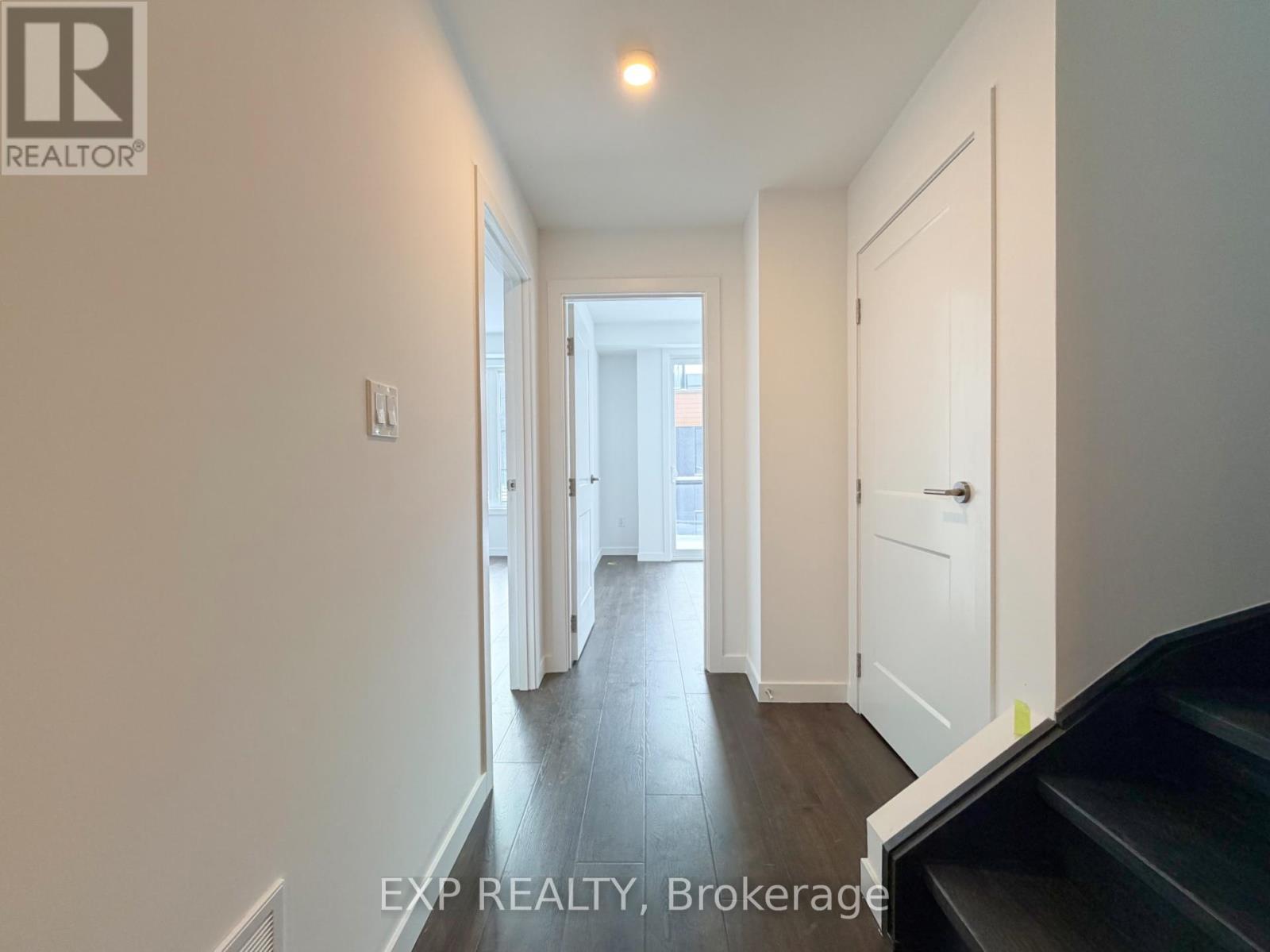 30 - 113 Marydale Avenue, Markham, Ontario  L3S 0E3 - Photo 11 - N12531458