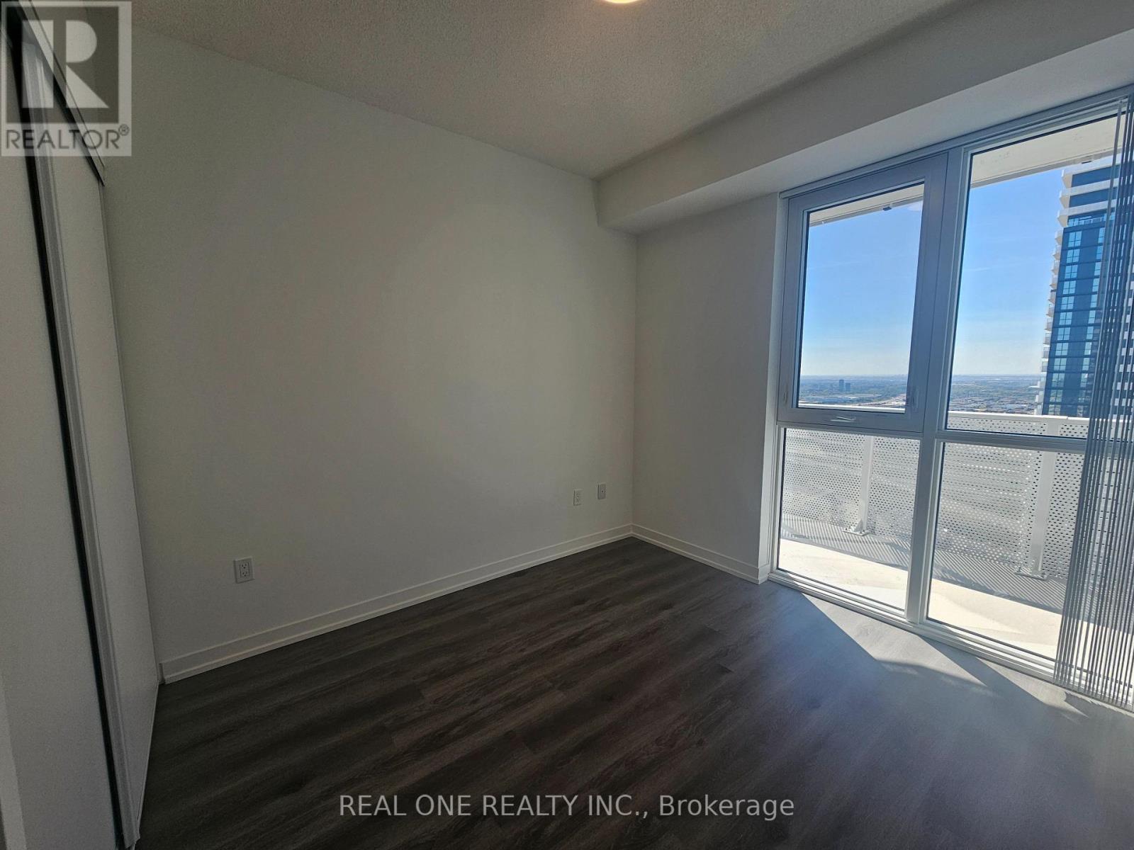 4215 - 28 Interchange Way, Vaughan, Ontario  L4K 0P8 - Photo 7 - N12531464