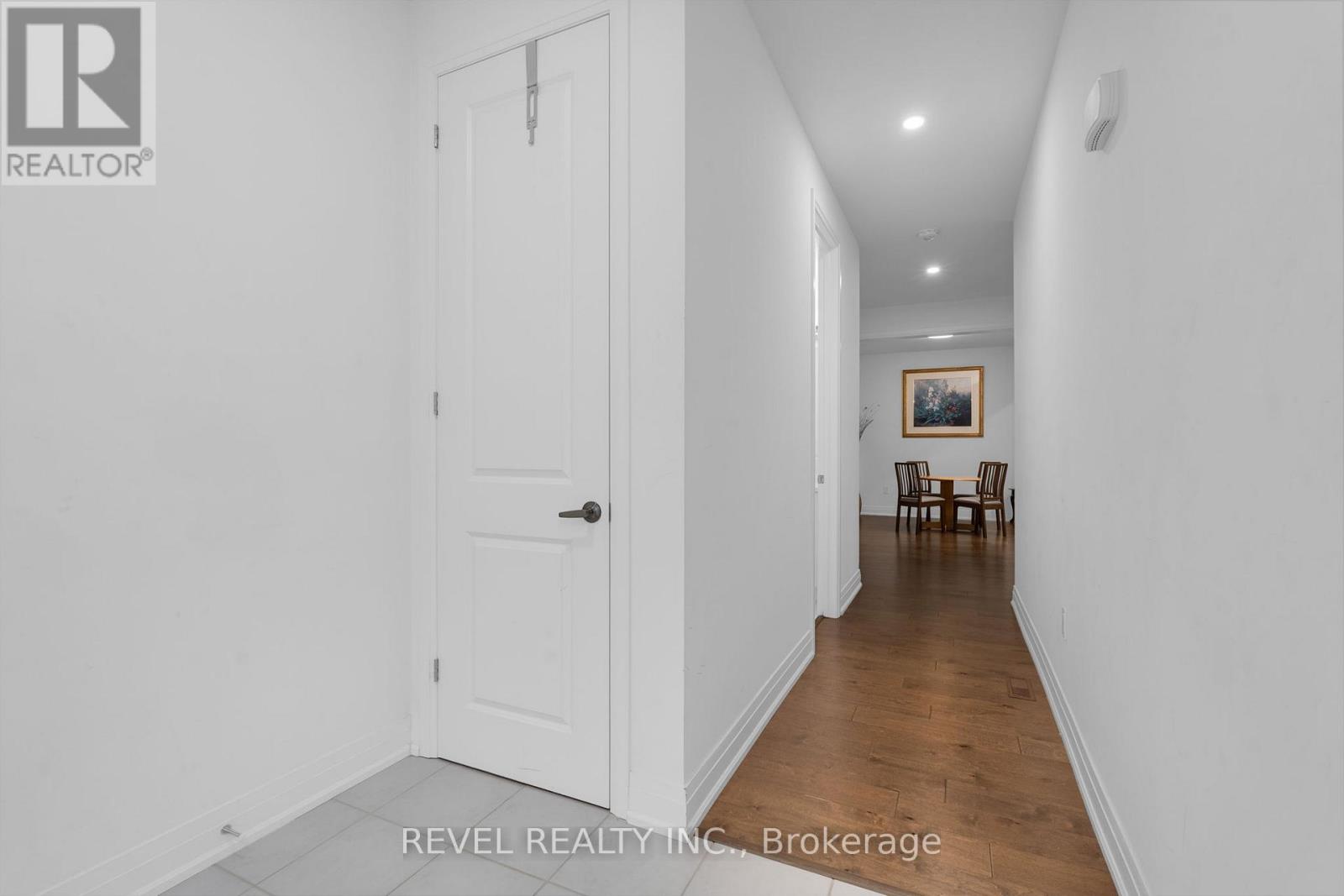 20 Paddington Grove E, Barrie, Ontario  L9J 0J3 - Photo 5 - S12531478