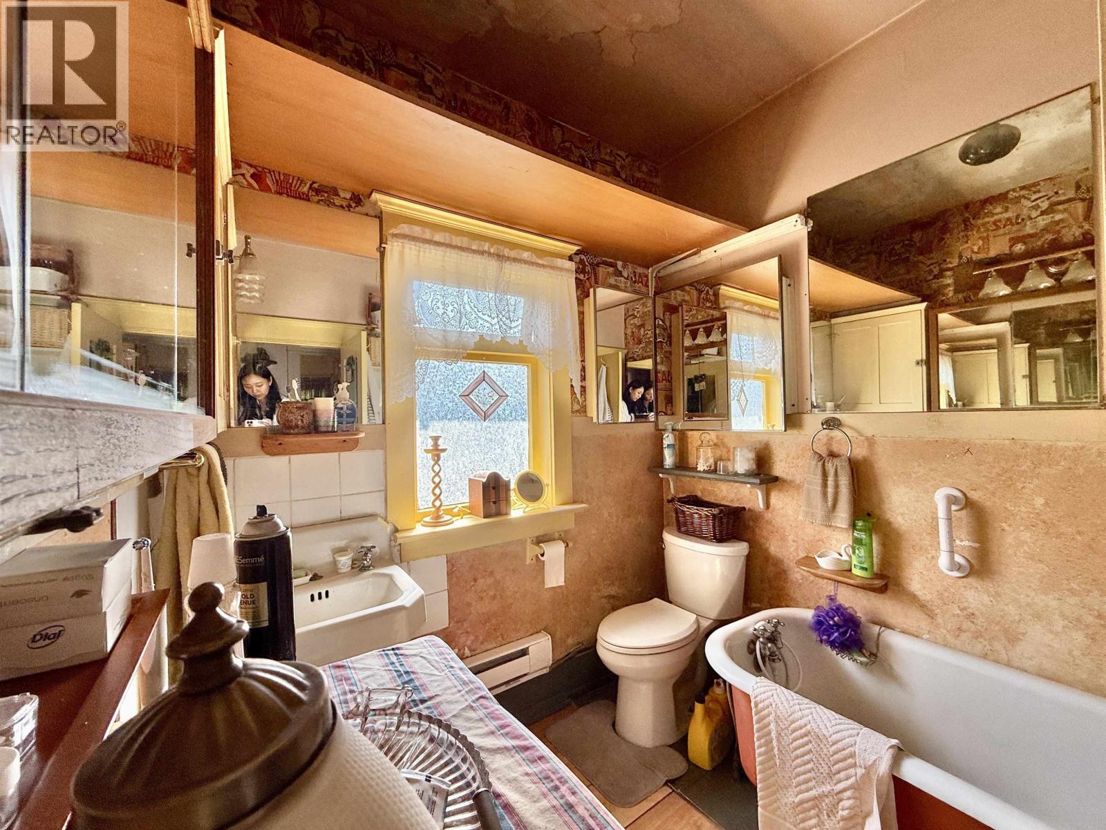 211 E 38th Avenue, Vancouver, British Columbia  V5W 1H3 - Photo 4 - R3066389