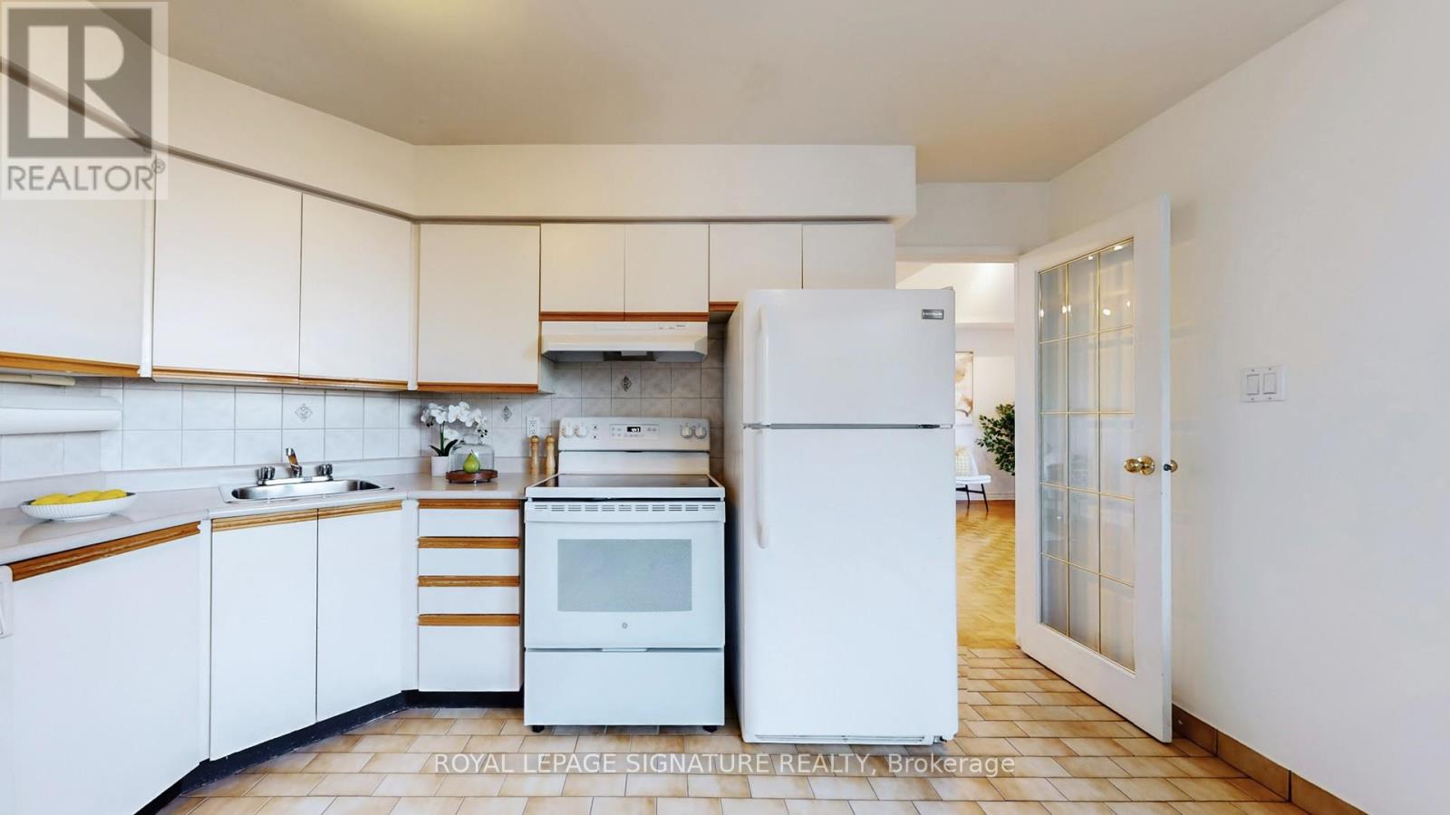 1205 - 5795 Yonge Street, Toronto, Ontario  M2M 4J3 - Photo 9 - C12531488