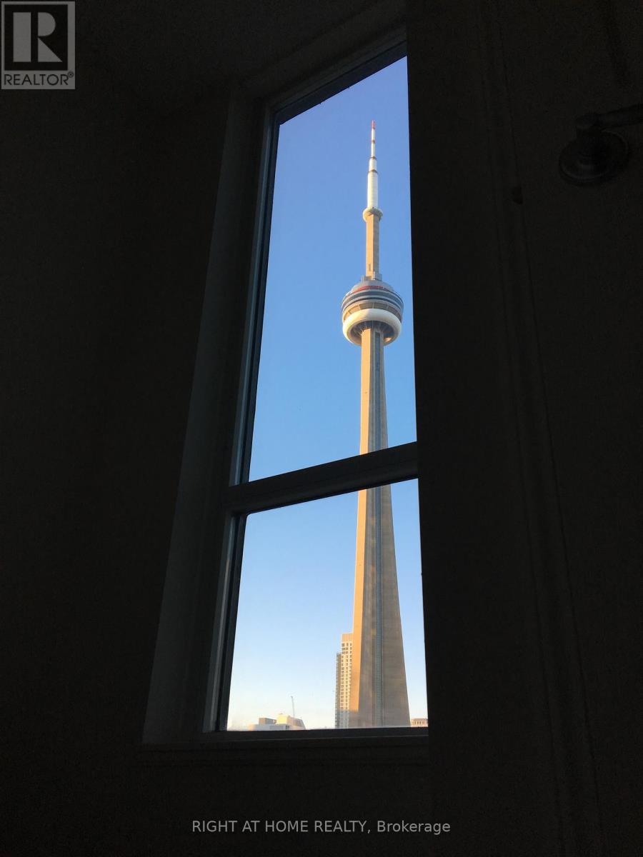 1002 - 228 Queens  Quay W, Toronto, Ontario  M5J 2X1 - Photo 16 - C12531506