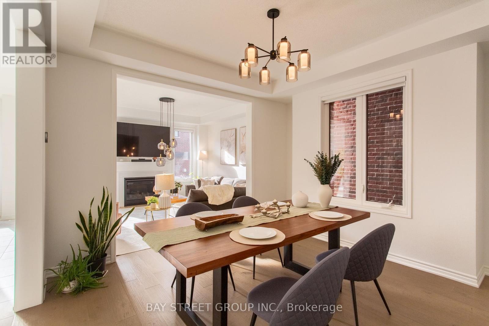 1409 Mockingbird Square, Pickering, Ontario  L1X 0N8 - Photo 6 - E12531524