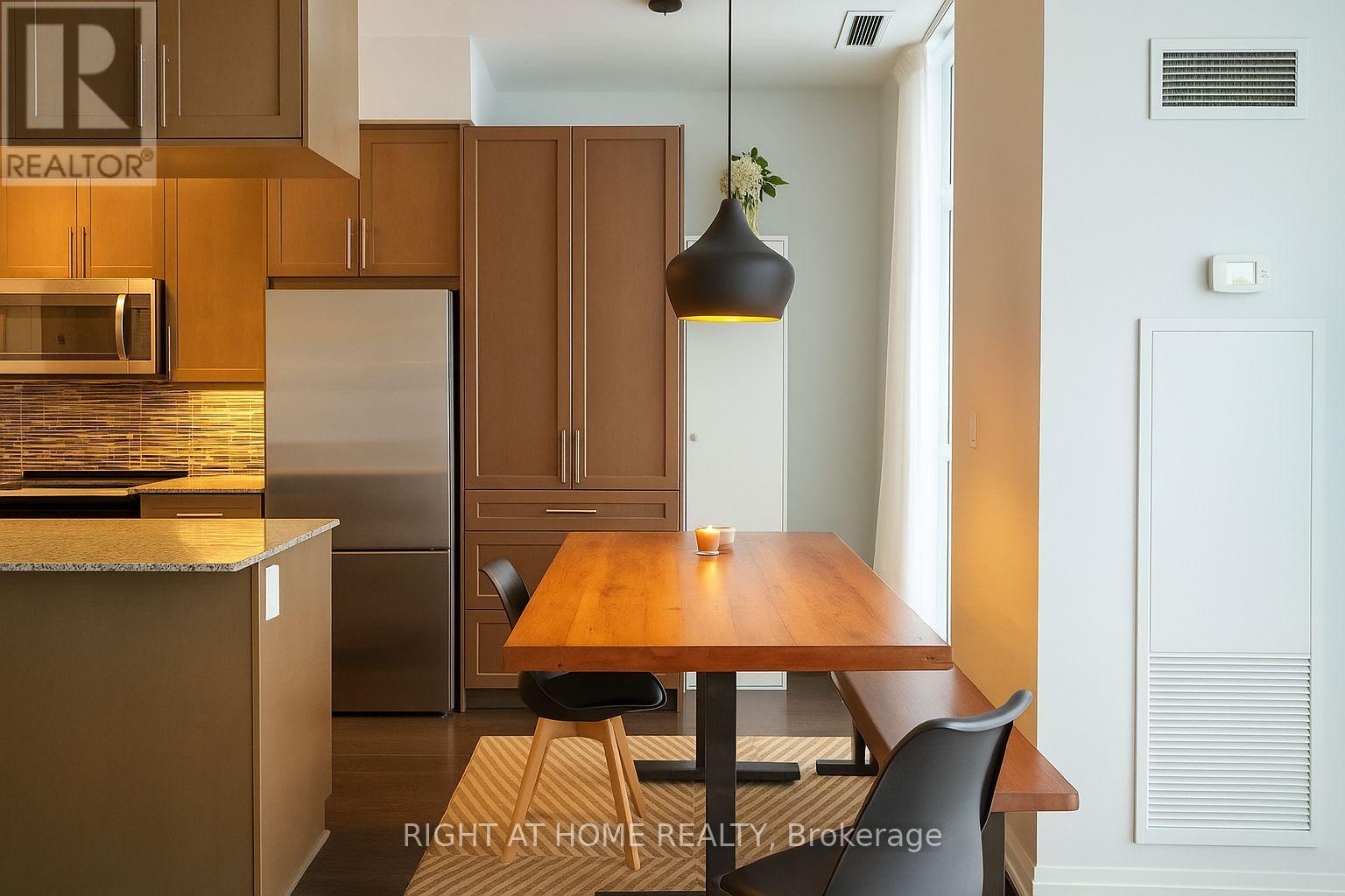 PH04 - 65 ONEIDA CRESCENT, Richmond Hill, Ontario