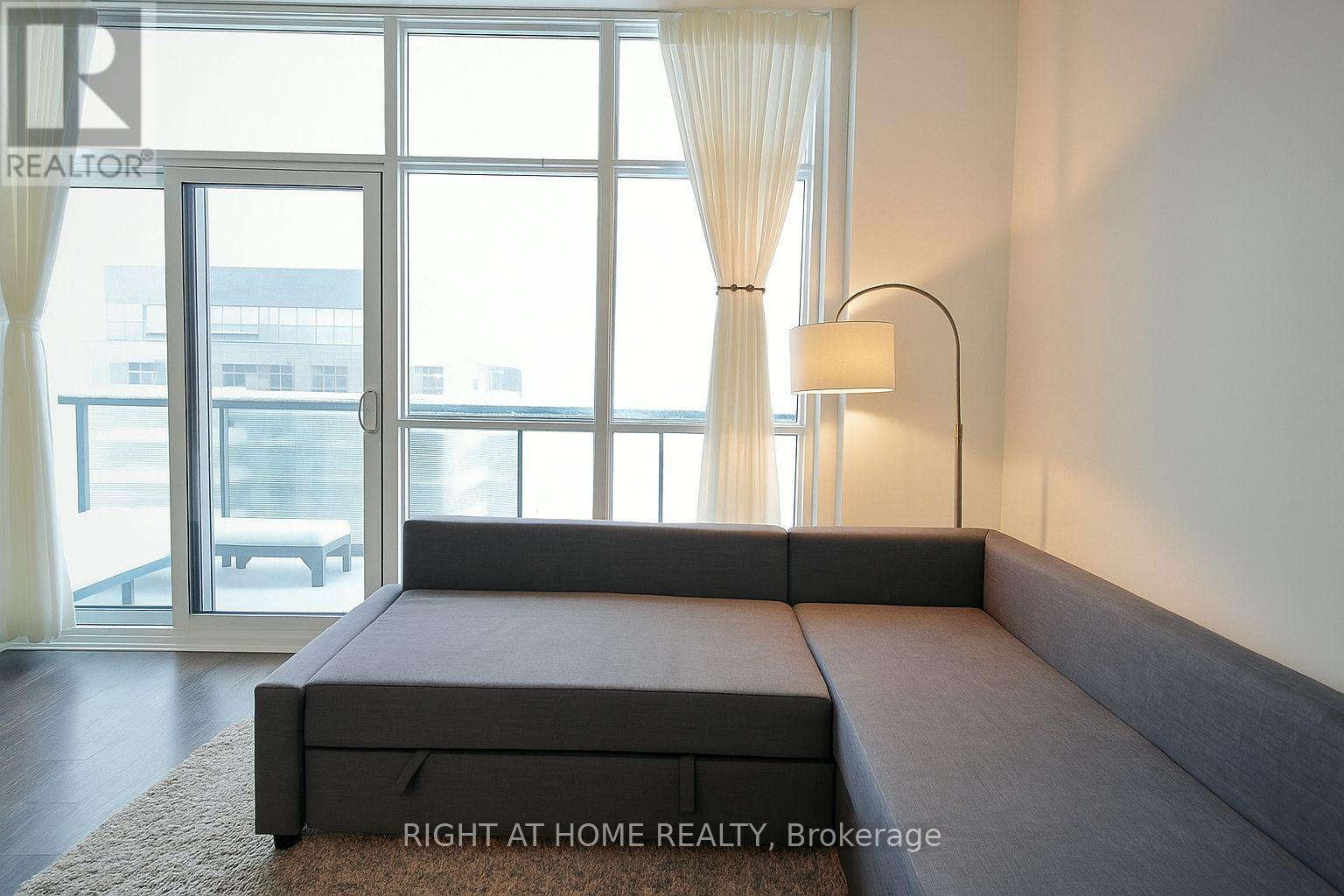 Ph04 - 65 Oneida Crescent, Richmond Hill, Ontario  L4B 0G9 - Photo 2 - N12531516