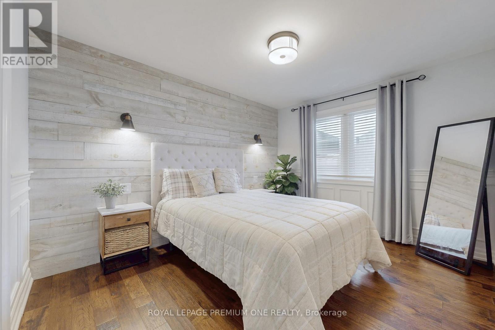 76 Alhart Drive, Toronto, Ontario  M9V 2N4 - Photo 10 - W12531486