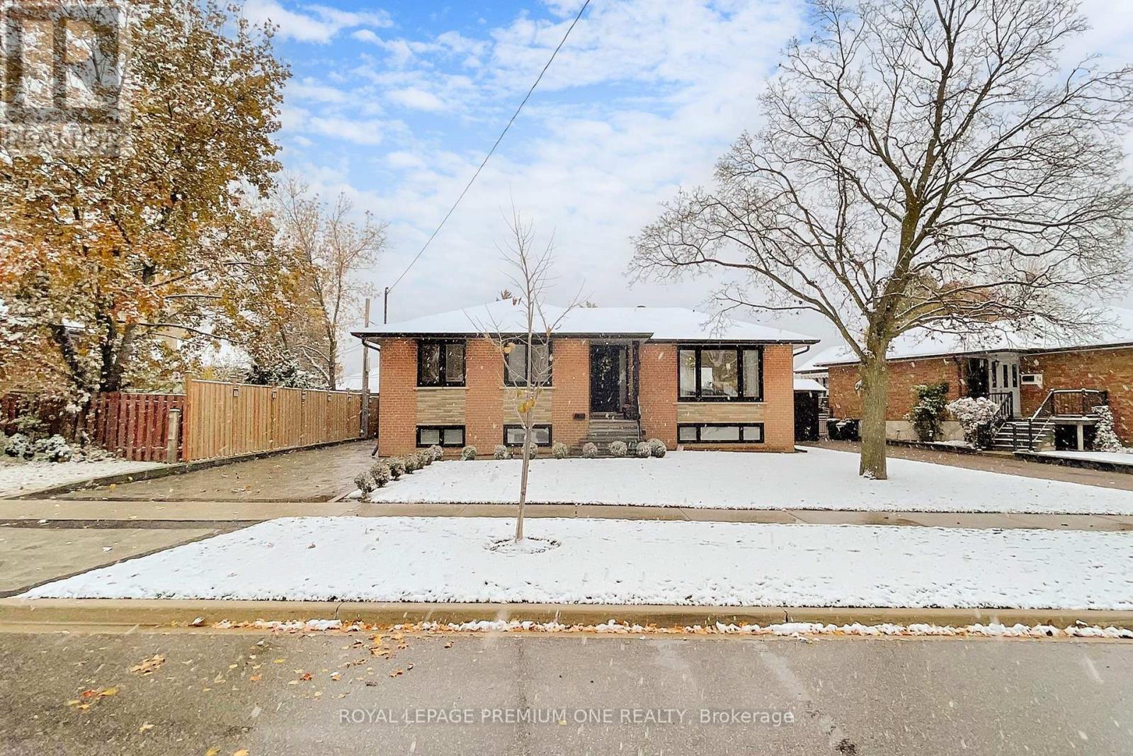 76 Alhart Drive, Toronto, Ontario  M9V 2N4 - Photo 2 - W12531486