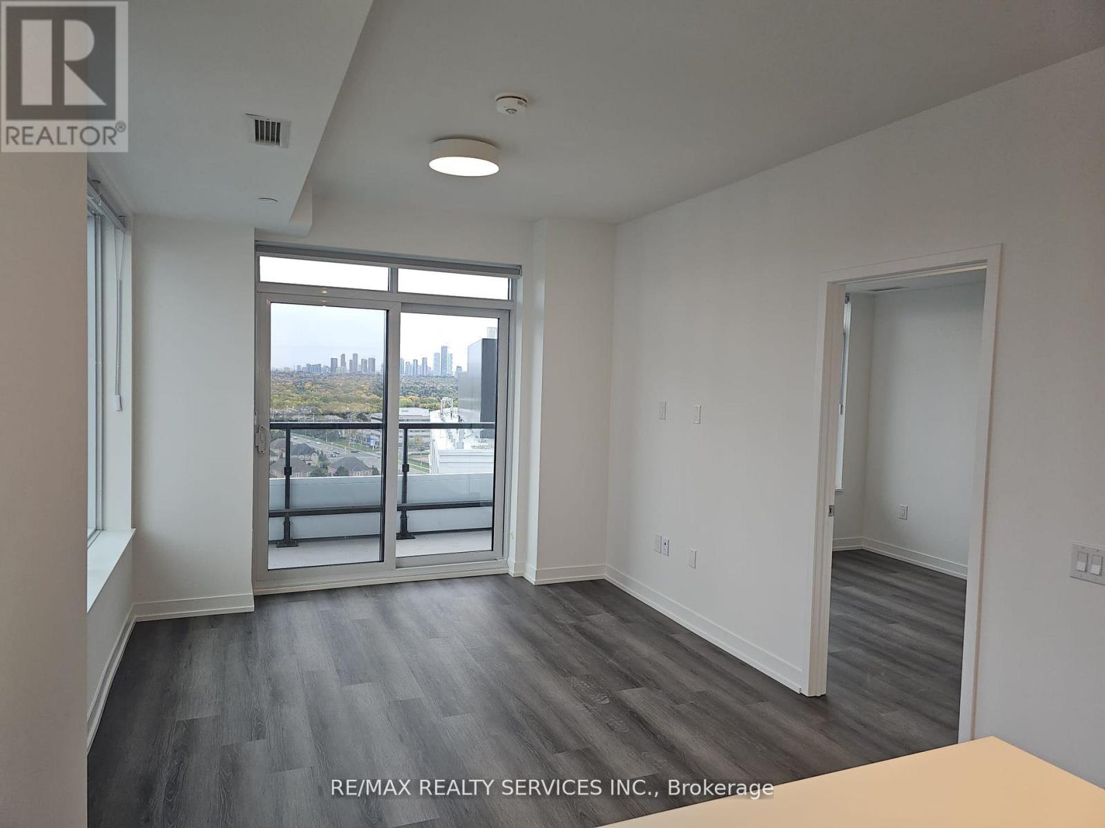 1305 - 2485 Eglinton Avenue W, Mississauga, Ontario  L5M 2T1 - Photo 21 - W12531500