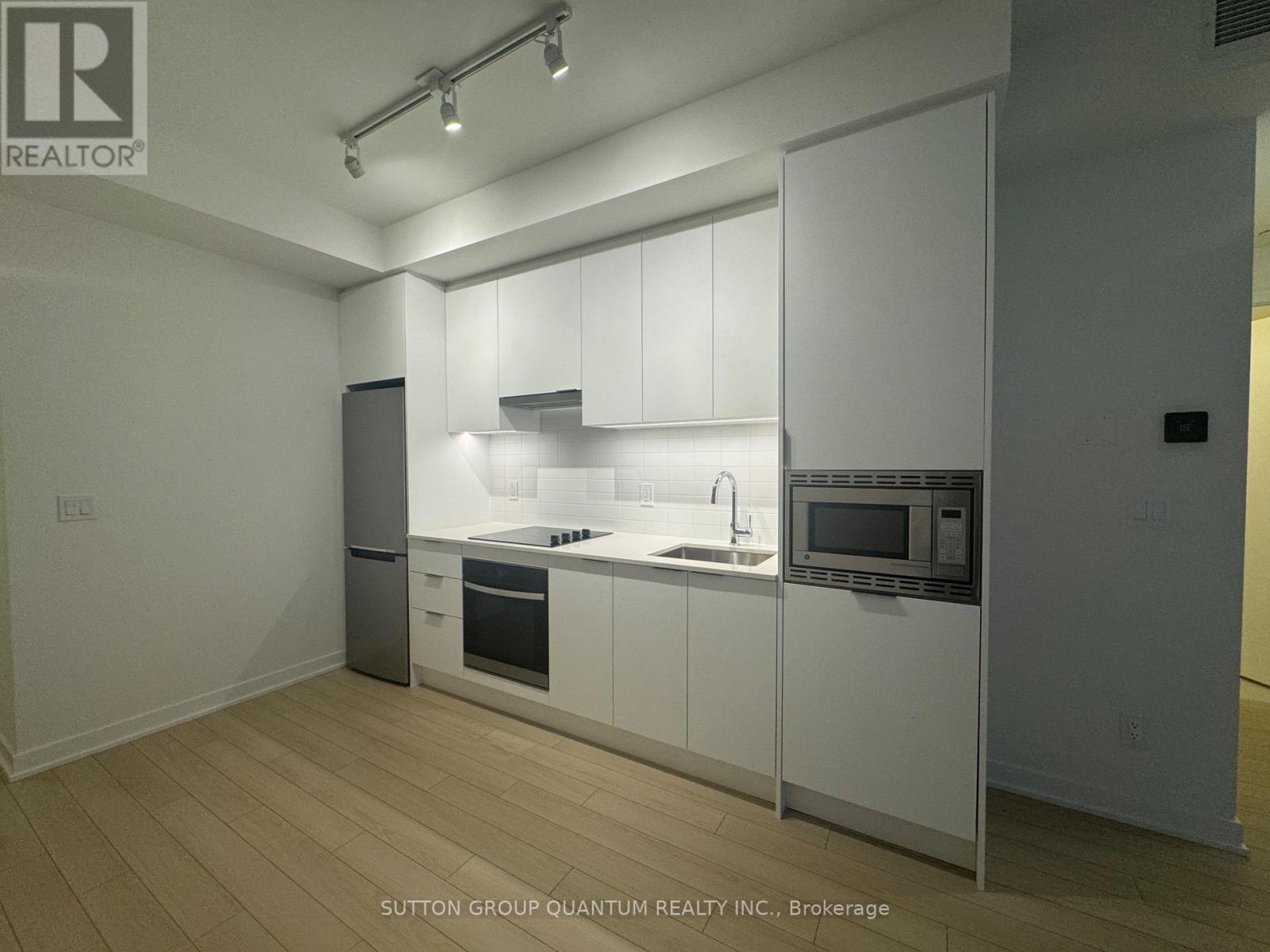 1010 - 3071 Trafalgar Road, Oakville, Ontario  L6H 8C6 - Photo 7 - W12531514