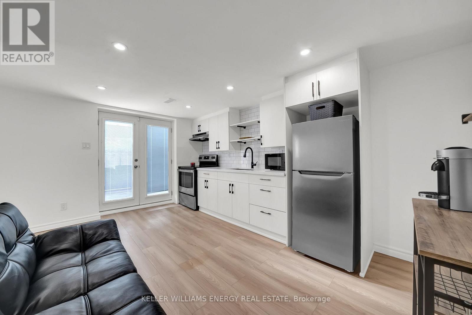 LOWER - 458 CRESTWOOD DRIVE, Oshawa, Ontario