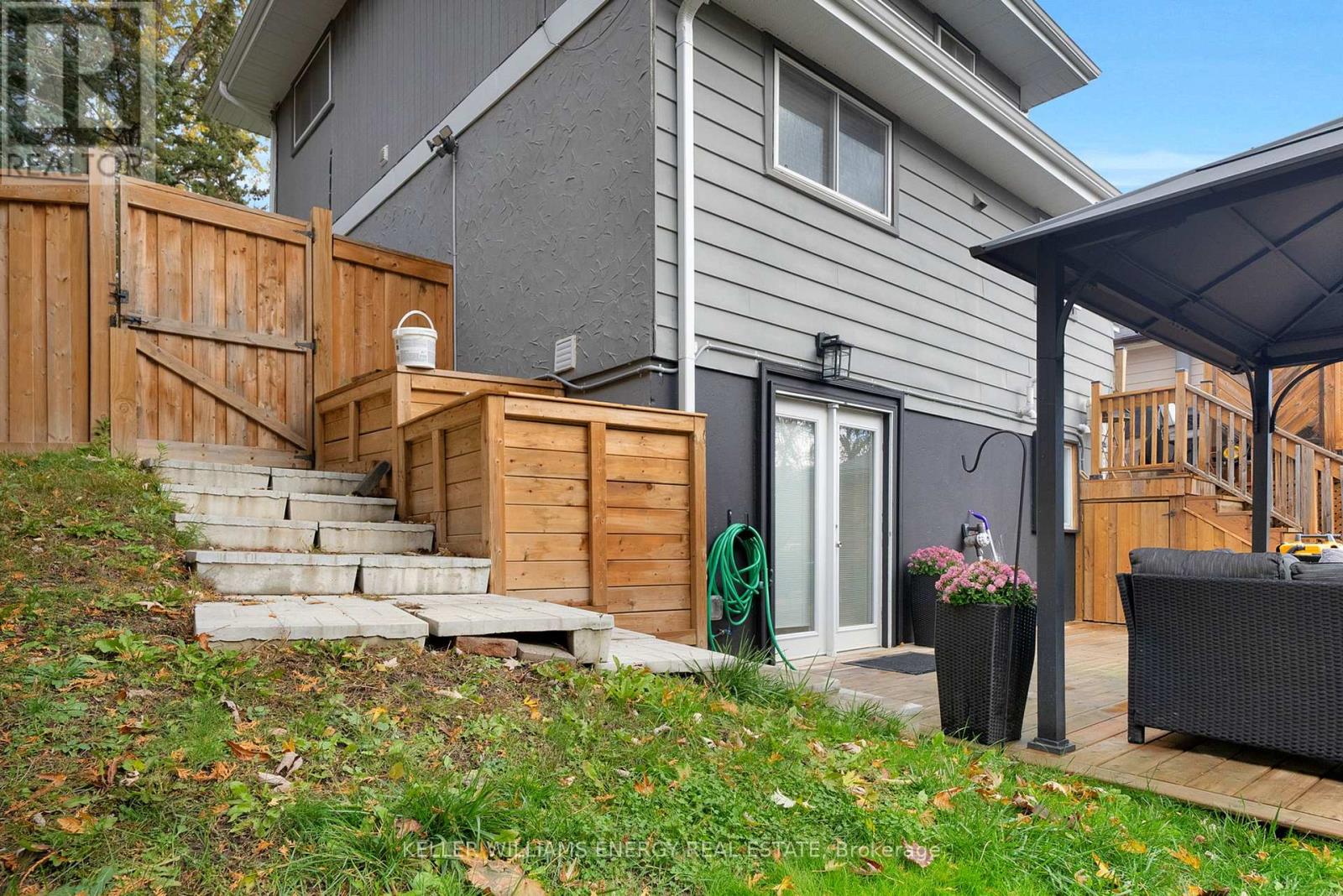 Lower - 458 Crestwood Drive, Oshawa, Ontario  L1G 2R5 - Photo 3 - E12531528