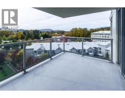 701 235 GUILDFORD WAY, Port Moody, British Columbia