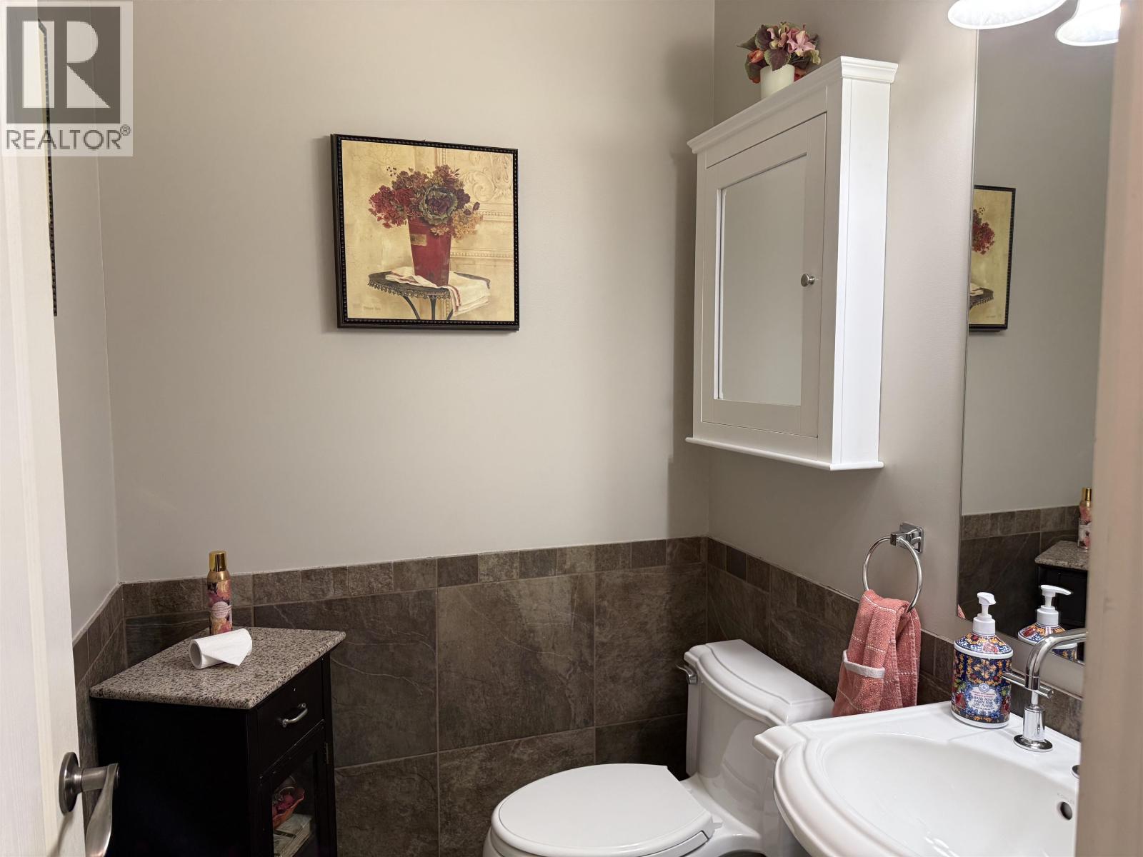 647 Ivy Avenue, Coquitlam, British Columbia  V3J 2J1 - Photo 20 - R3063839