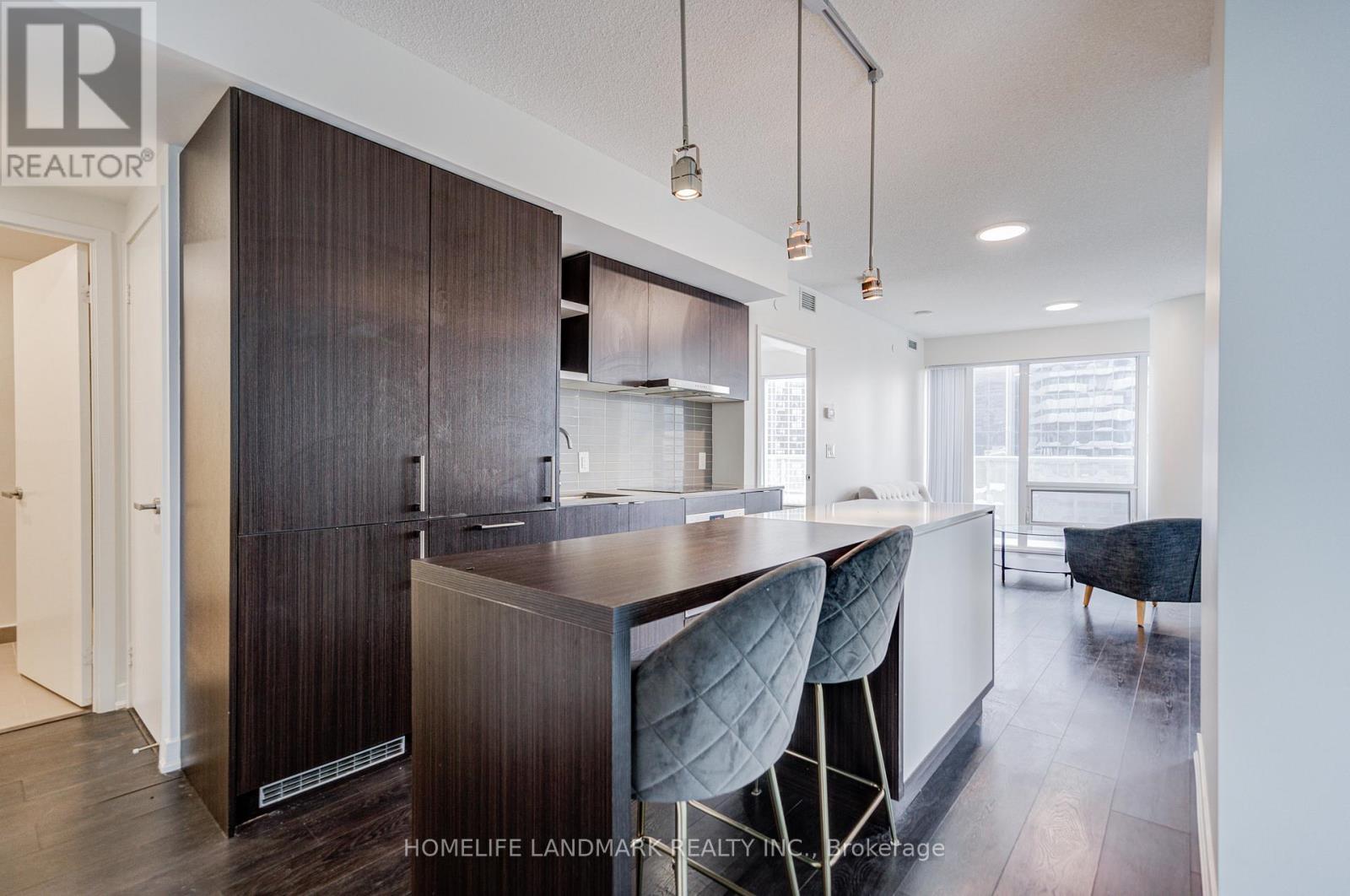 1910 - 100 Harbour Street, Toronto, Ontario  M5J 1B7 - Photo 11 - C12531532