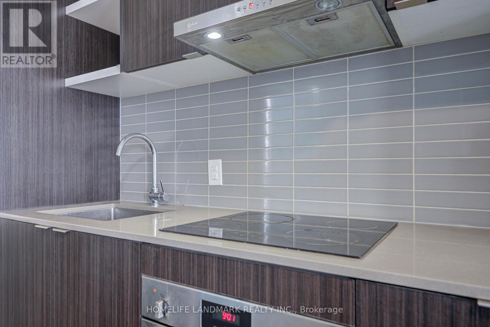 1910 - 100 Harbour Street, Toronto, Ontario  M5J 1B7 - Photo 13 - C12531532