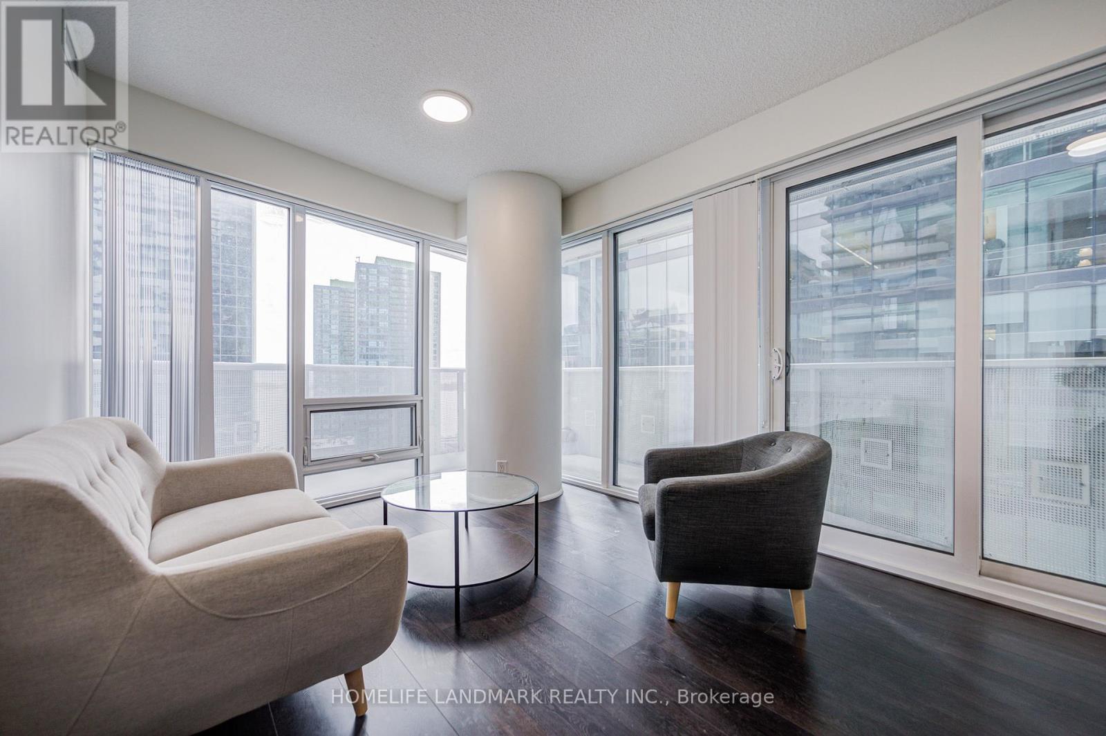 1910 - 100 Harbour Street, Toronto, Ontario  M5J 1B7 - Photo 16 - C12531532