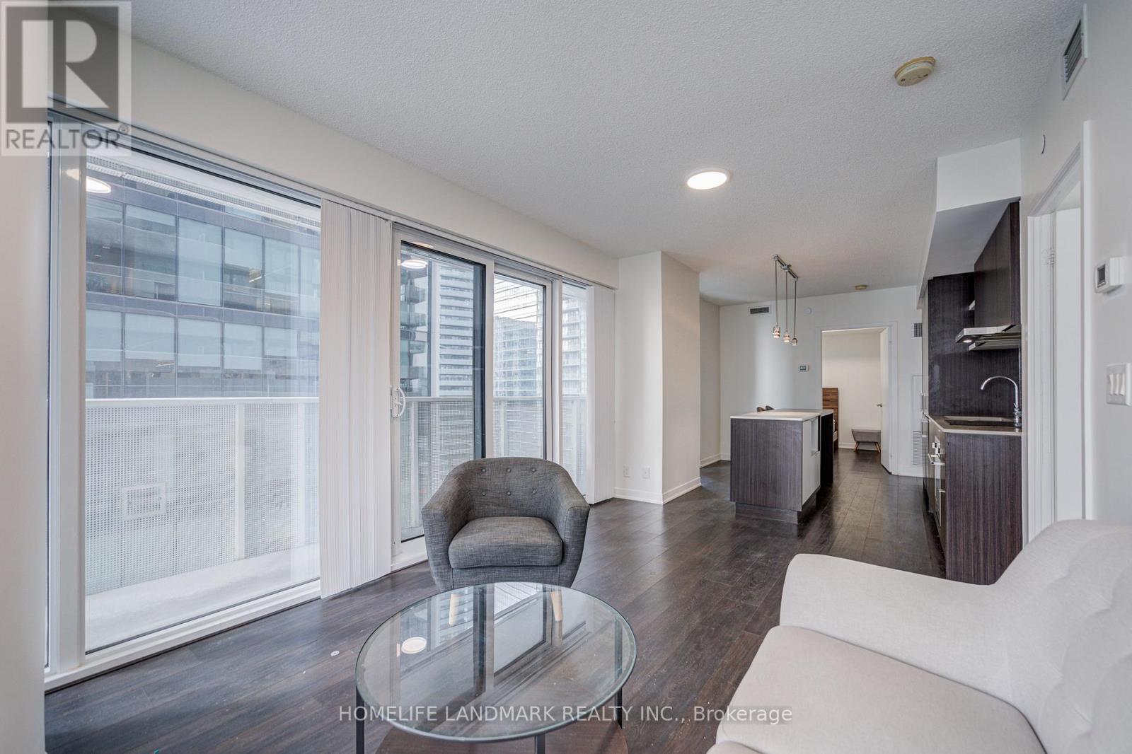 1910 - 100 Harbour Street, Toronto, Ontario  M5J 1B7 - Photo 17 - C12531532