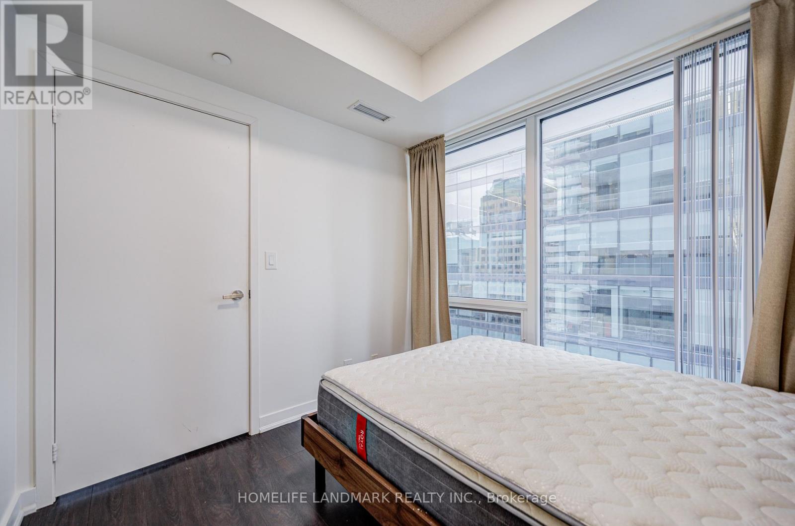 1910 - 100 Harbour Street, Toronto, Ontario  M5J 1B7 - Photo 29 - C12531532