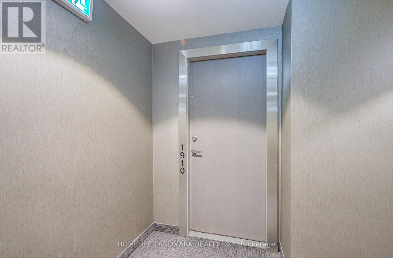 1910 - 100 Harbour Street, Toronto, Ontario  M5J 1B7 - Photo 5 - C12531532