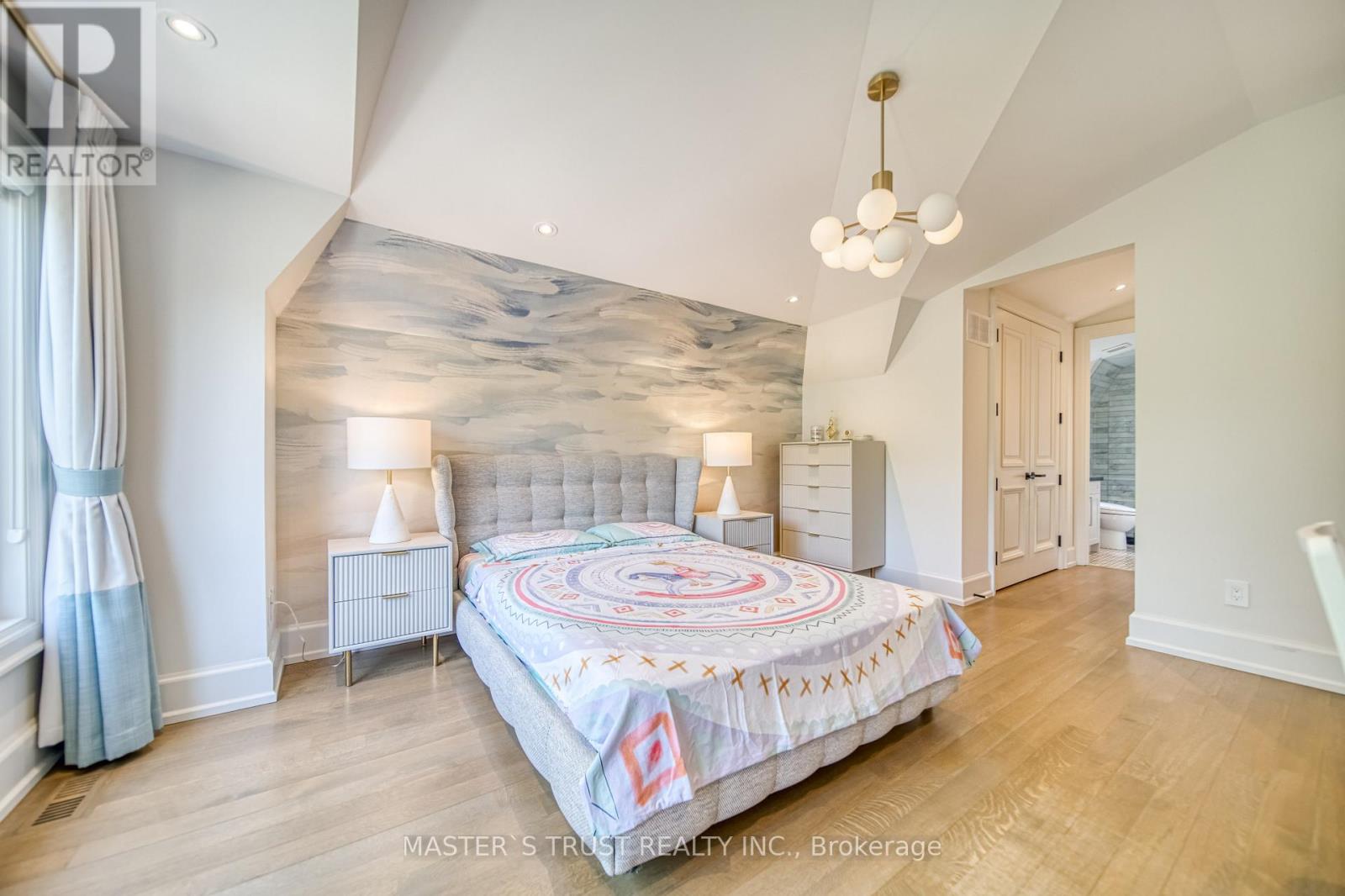 15 Ames Circle, Toronto, Ontario  M3B 3B9 - Photo 28 - C12531544