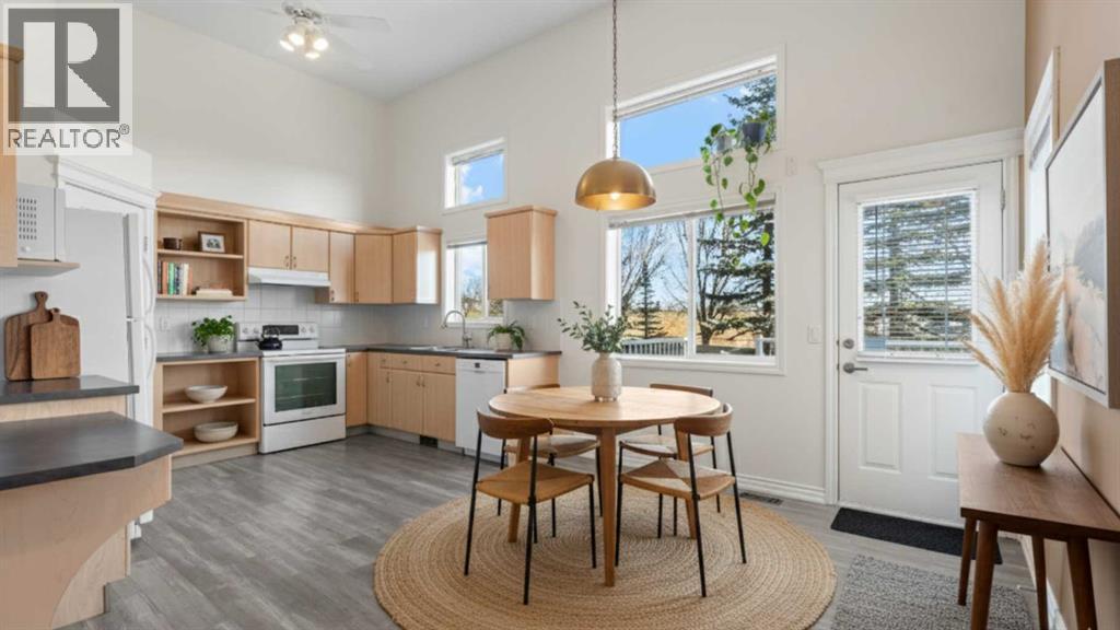 84 Crystal Shores Cove, Okotoks, Alberta  T1S 2B4 - Photo 10 - A2268390