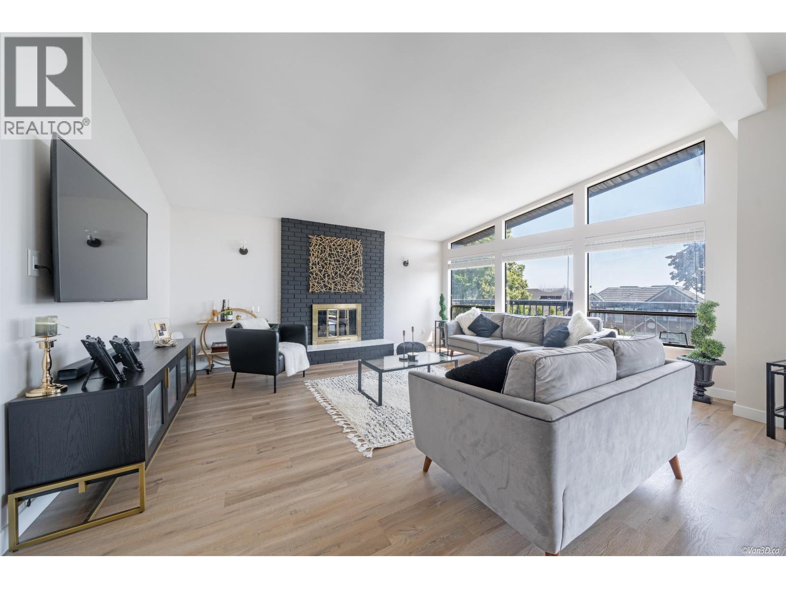 2131 Fraserview Drive, Vancouver, British Columbia  V5P 2N2 - Photo 3 - R3066441