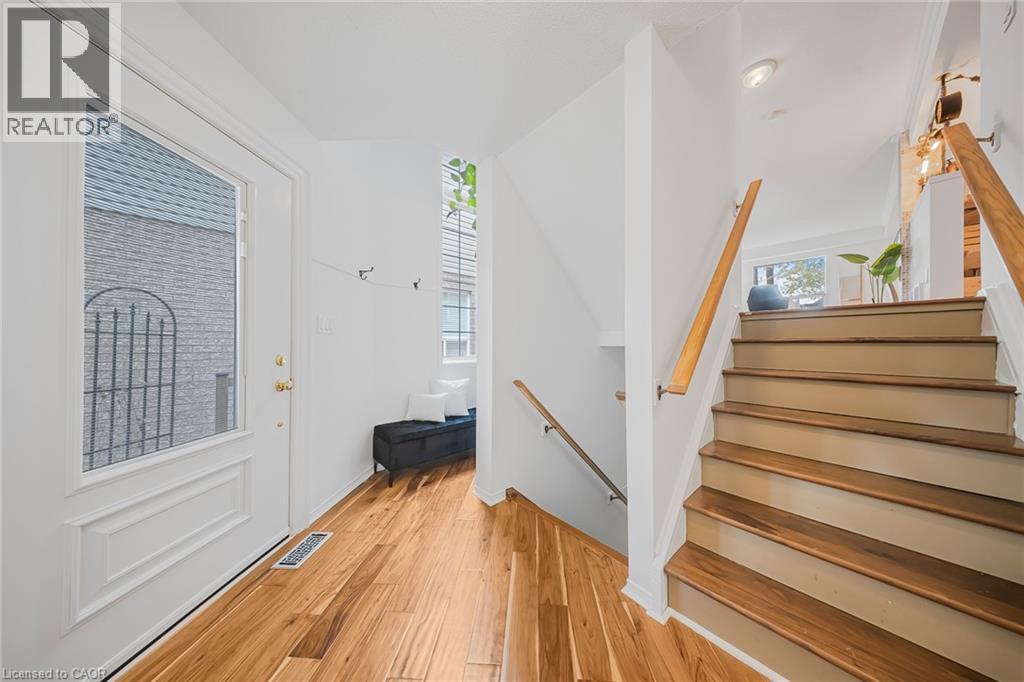 11 Renner Drive, Cambridge, Ontario  N3C 4N7 - Photo 5 - 40771564