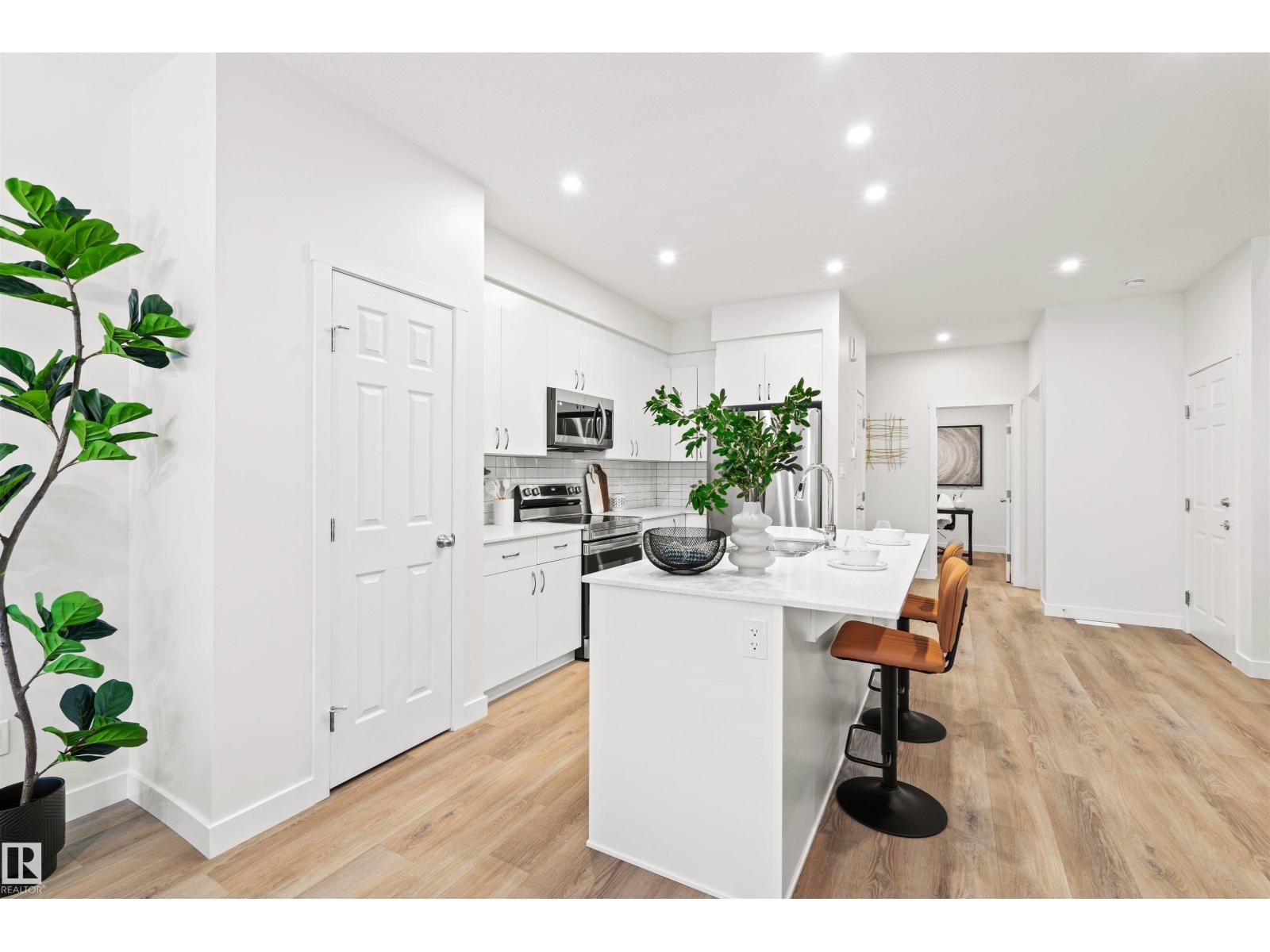 2009 209a St Nw, Edmonton, Alberta  T6M 3C8 - Photo 4 - E4465361