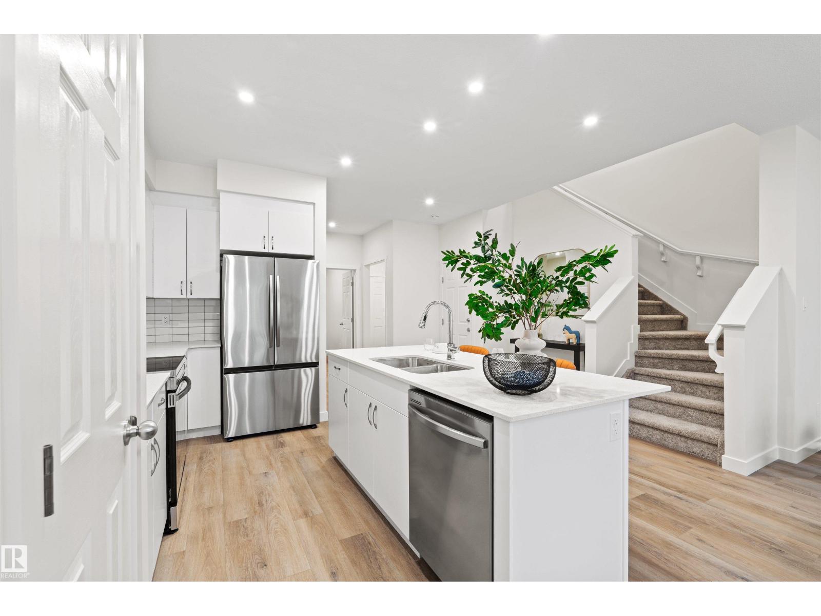 2009 209a St Nw, Edmonton, Alberta  T6M 3C8 - Photo 6 - E4465361