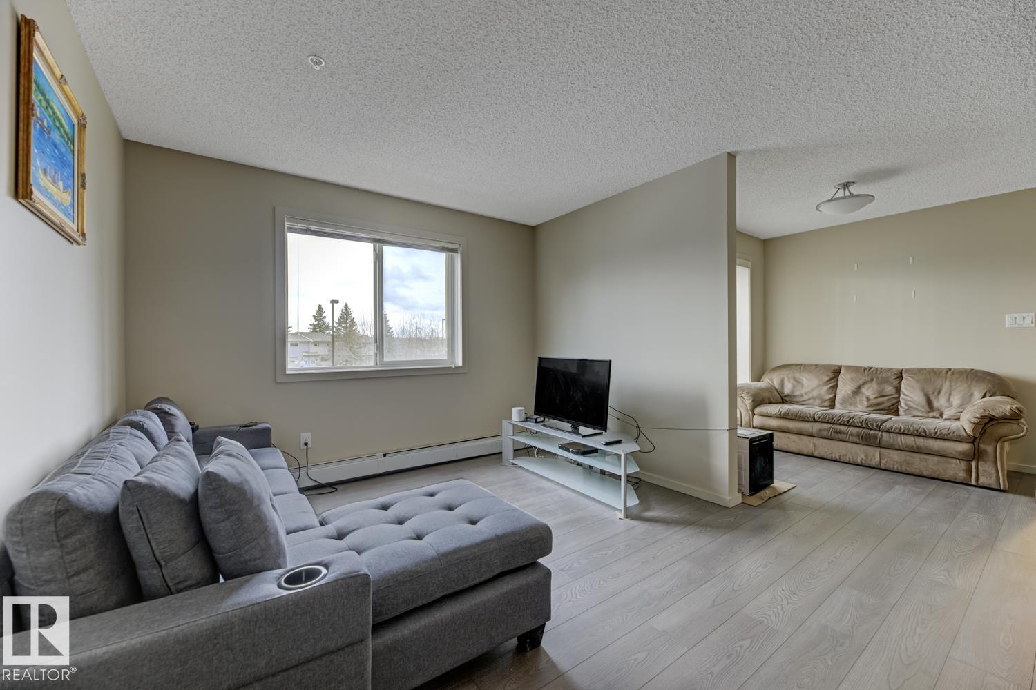 1196 Hyndman Rd Nw, Edmonton, Alberta  T5A 0P8 - Photo 11 - E4465362