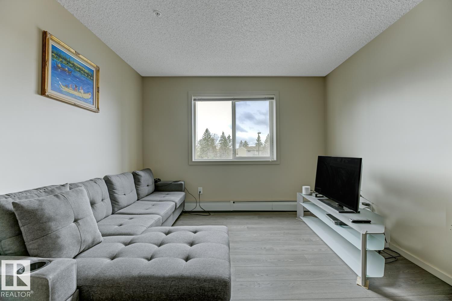 1196 Hyndman Rd Nw, Edmonton, Alberta  T5A 0P8 - Photo 12 - E4465362