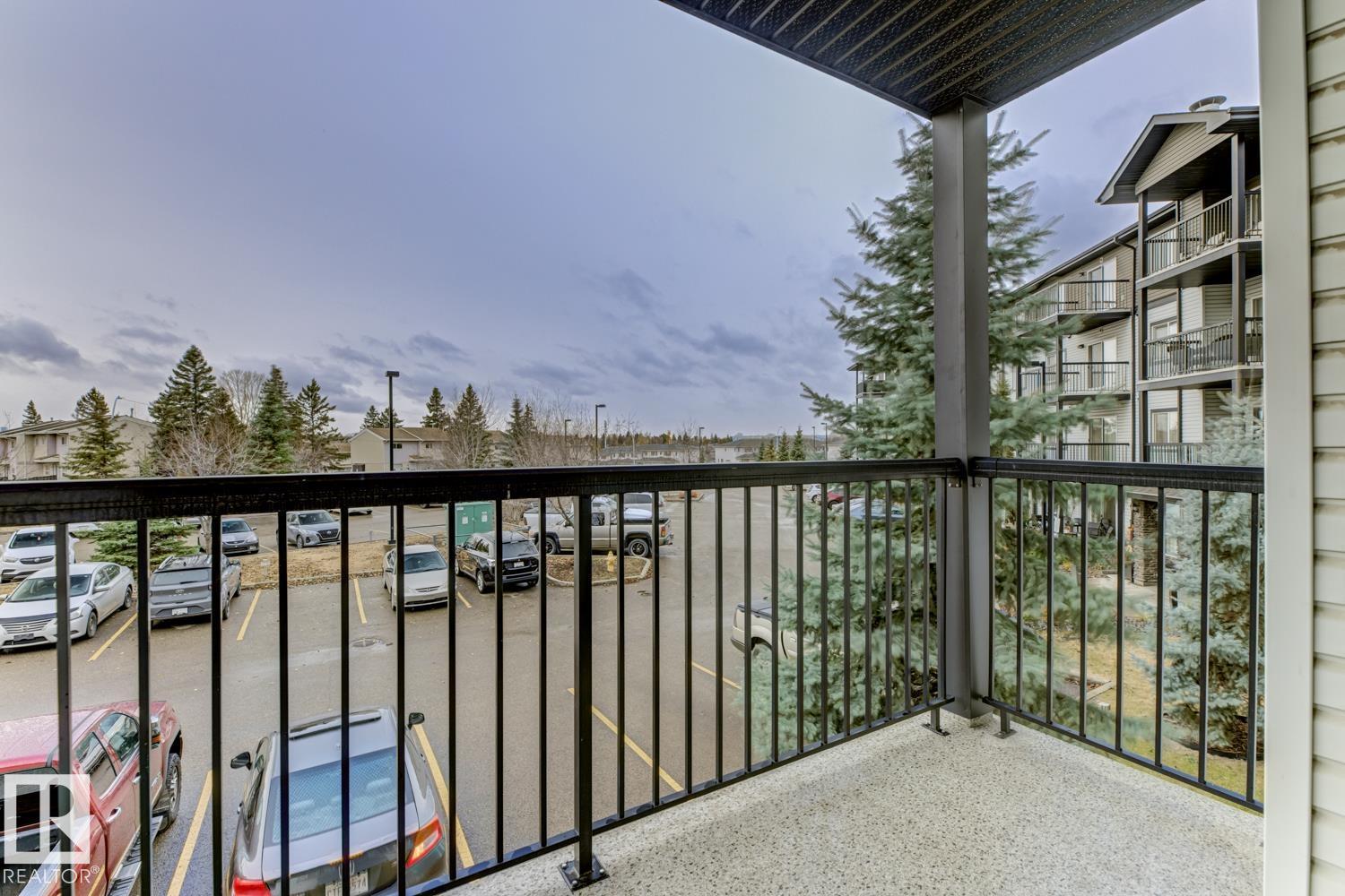 1196 Hyndman Rd Nw, Edmonton, Alberta  T5A 0P8 - Photo 4 - E4465362